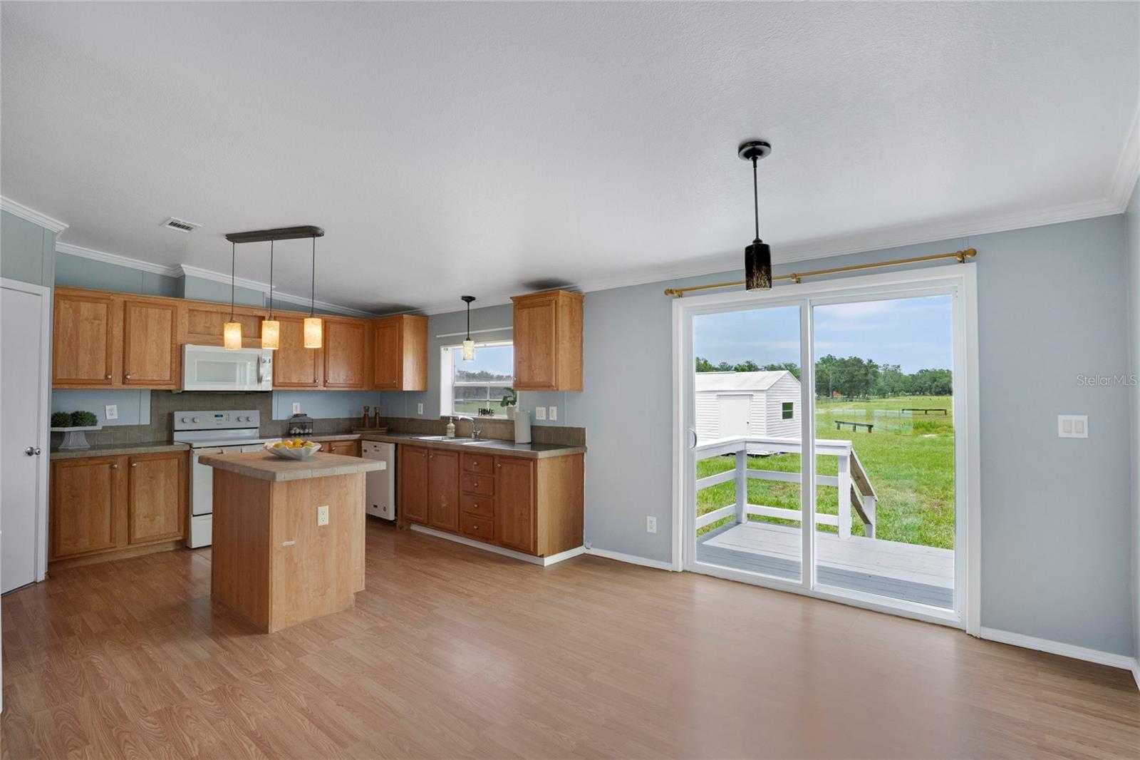 ACREAGE & UNREC - Residential