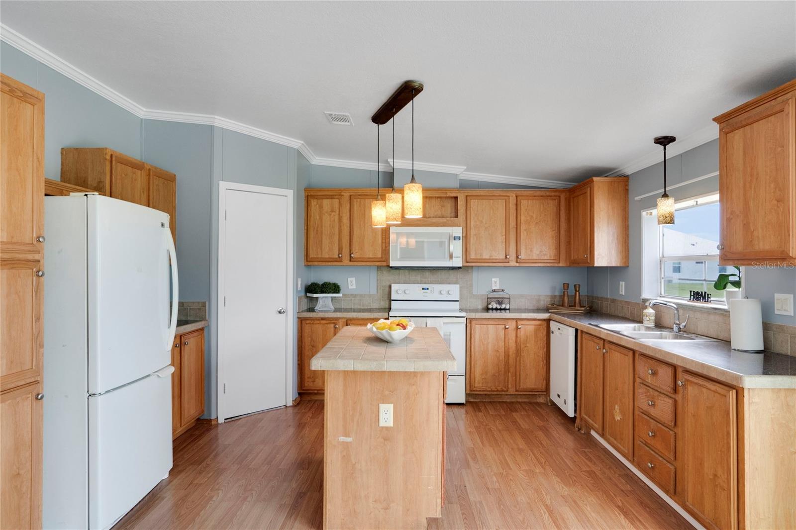 ACREAGE & UNREC - Residential