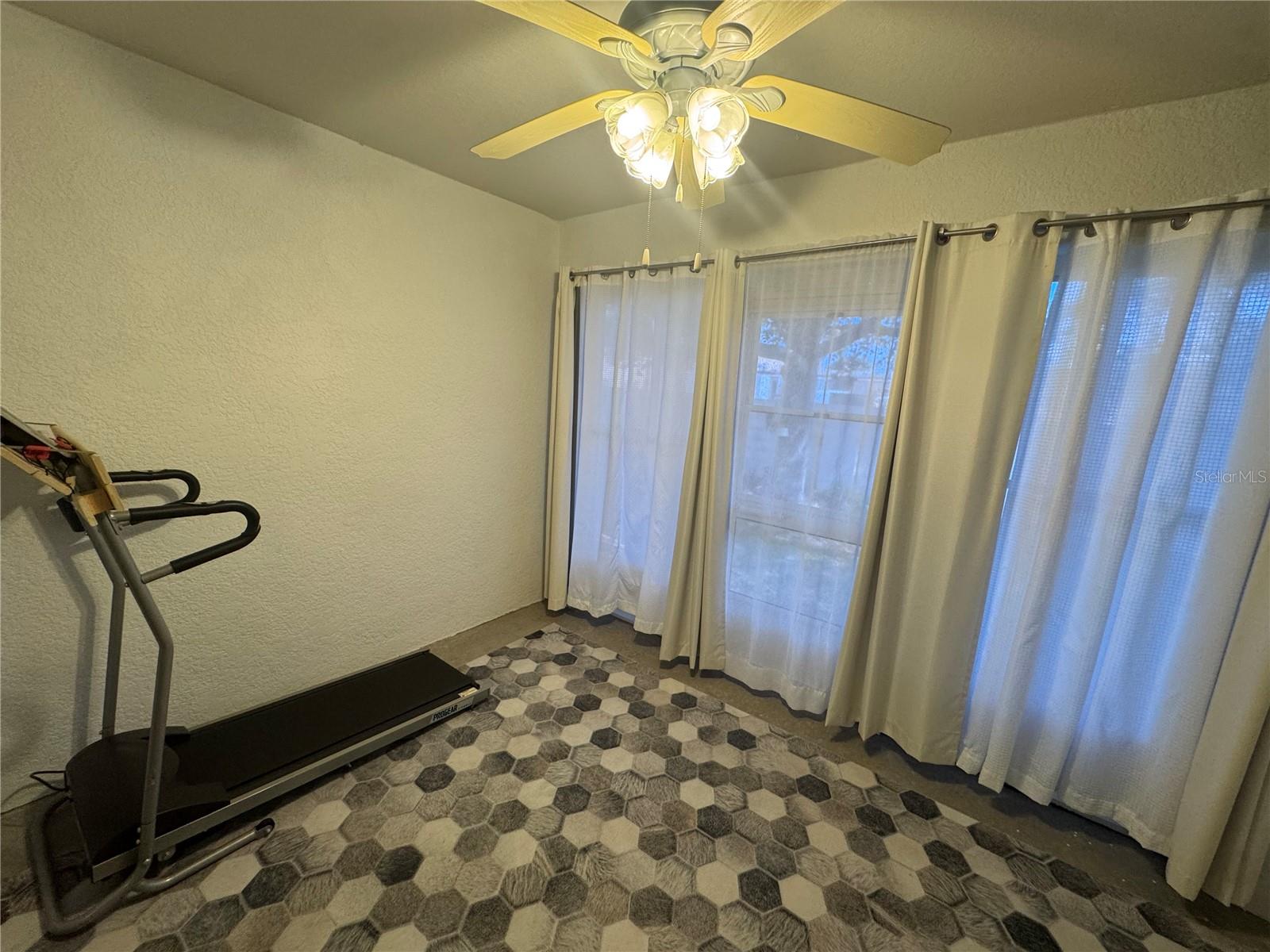 MAGNOLIA GLEN - Residential