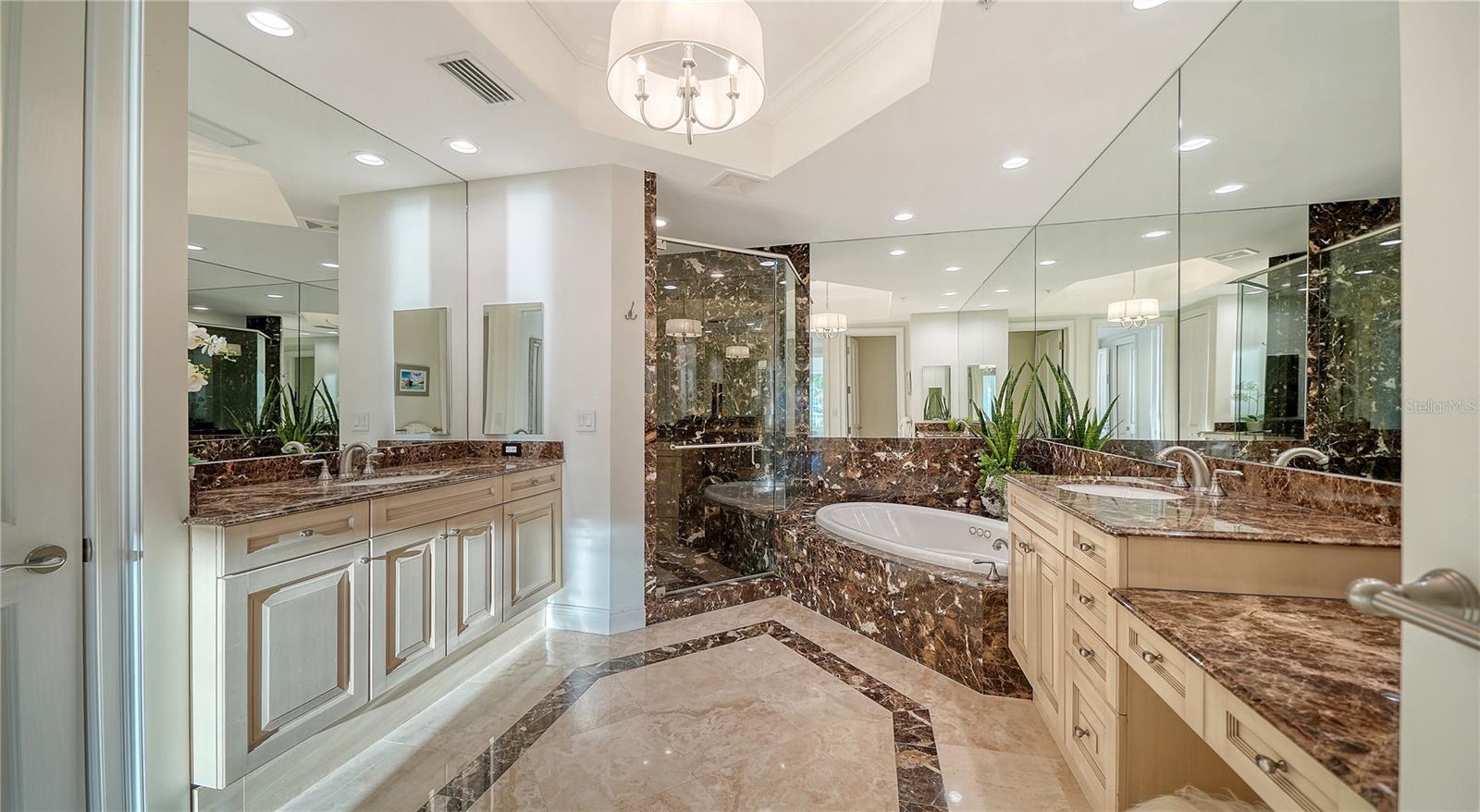 THE BEACH RESIDENCES - Residential