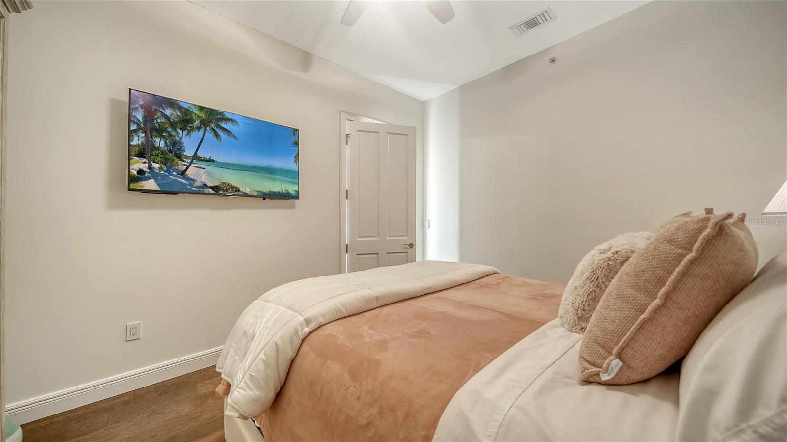 THE BEACH RESIDENCES - Residential