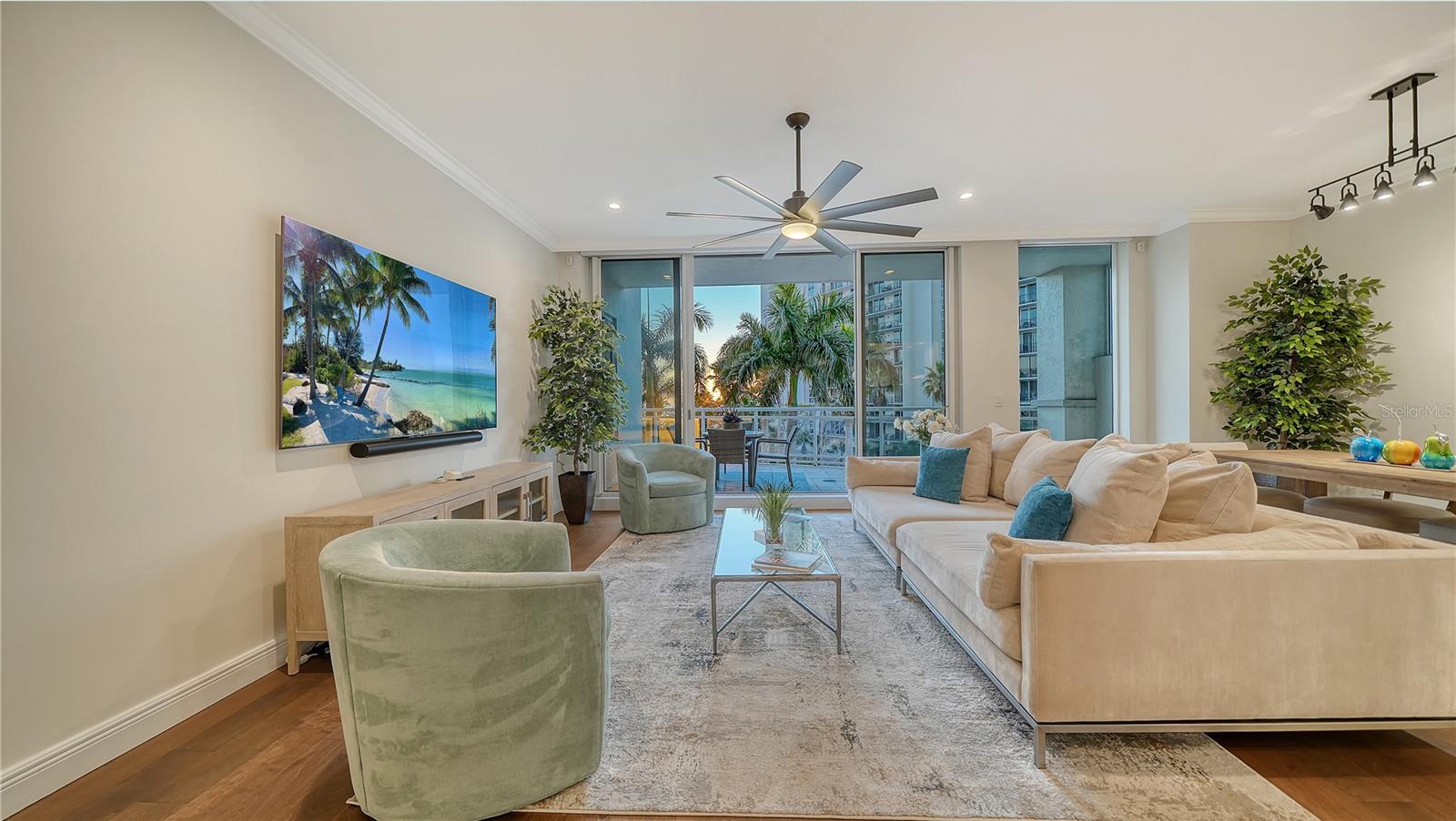 THE BEACH RESIDENCES - Residential