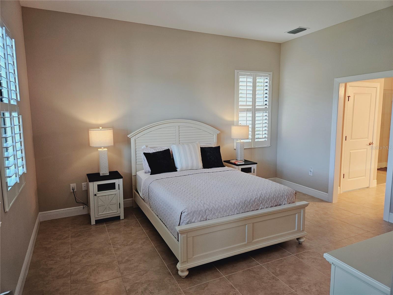 SARASOTA NATIONAL PH 1A - Residential Lease