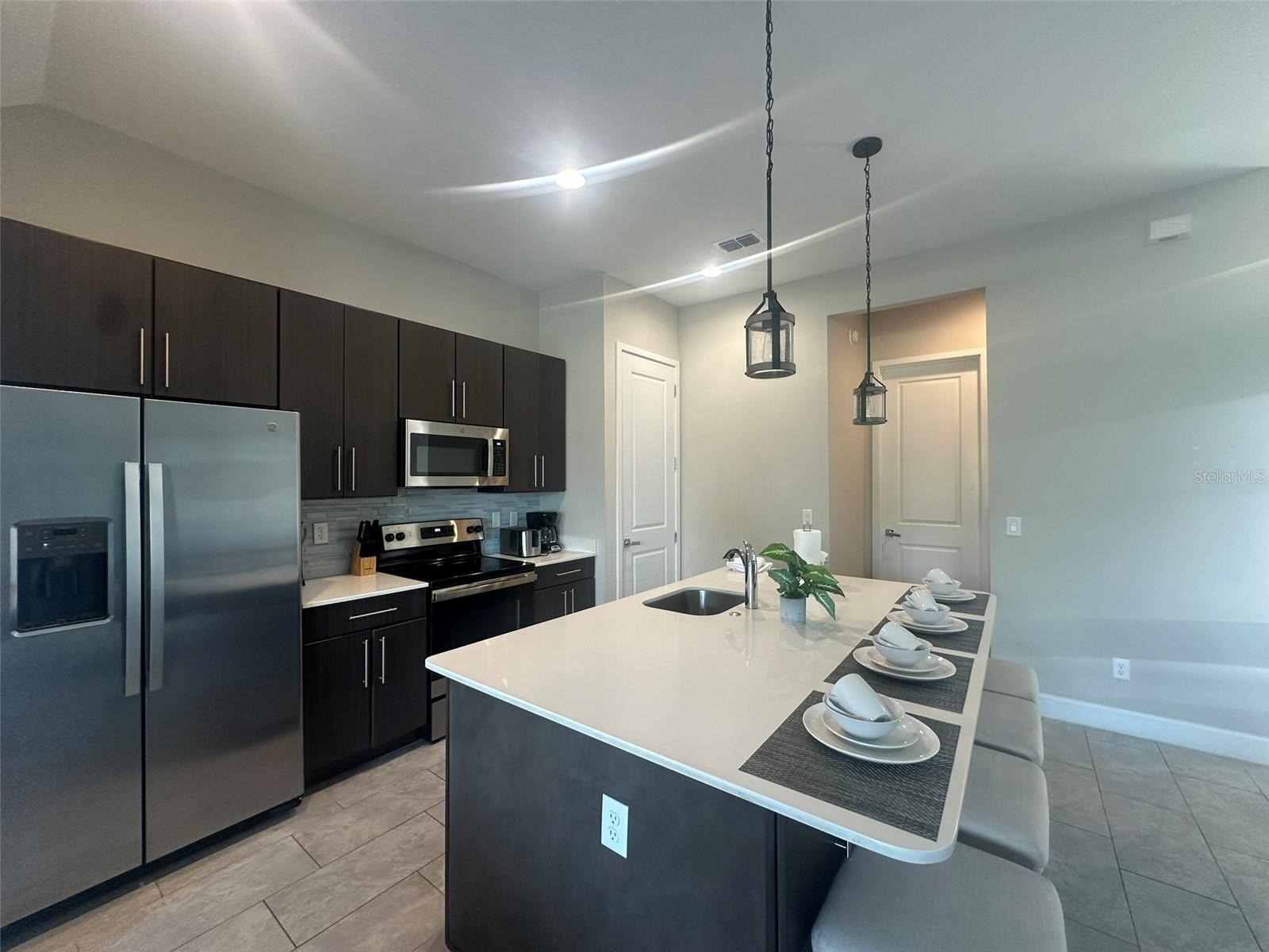 VILLA DOMANI - Residential Lease