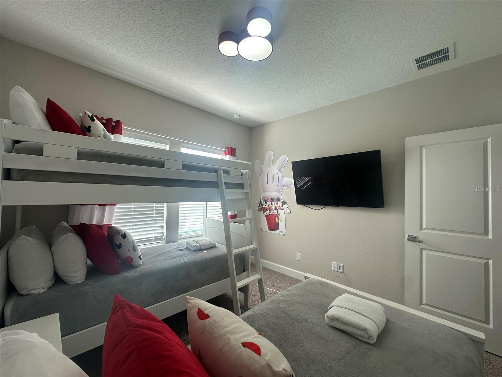 VILLA DOMANI - Residential Lease