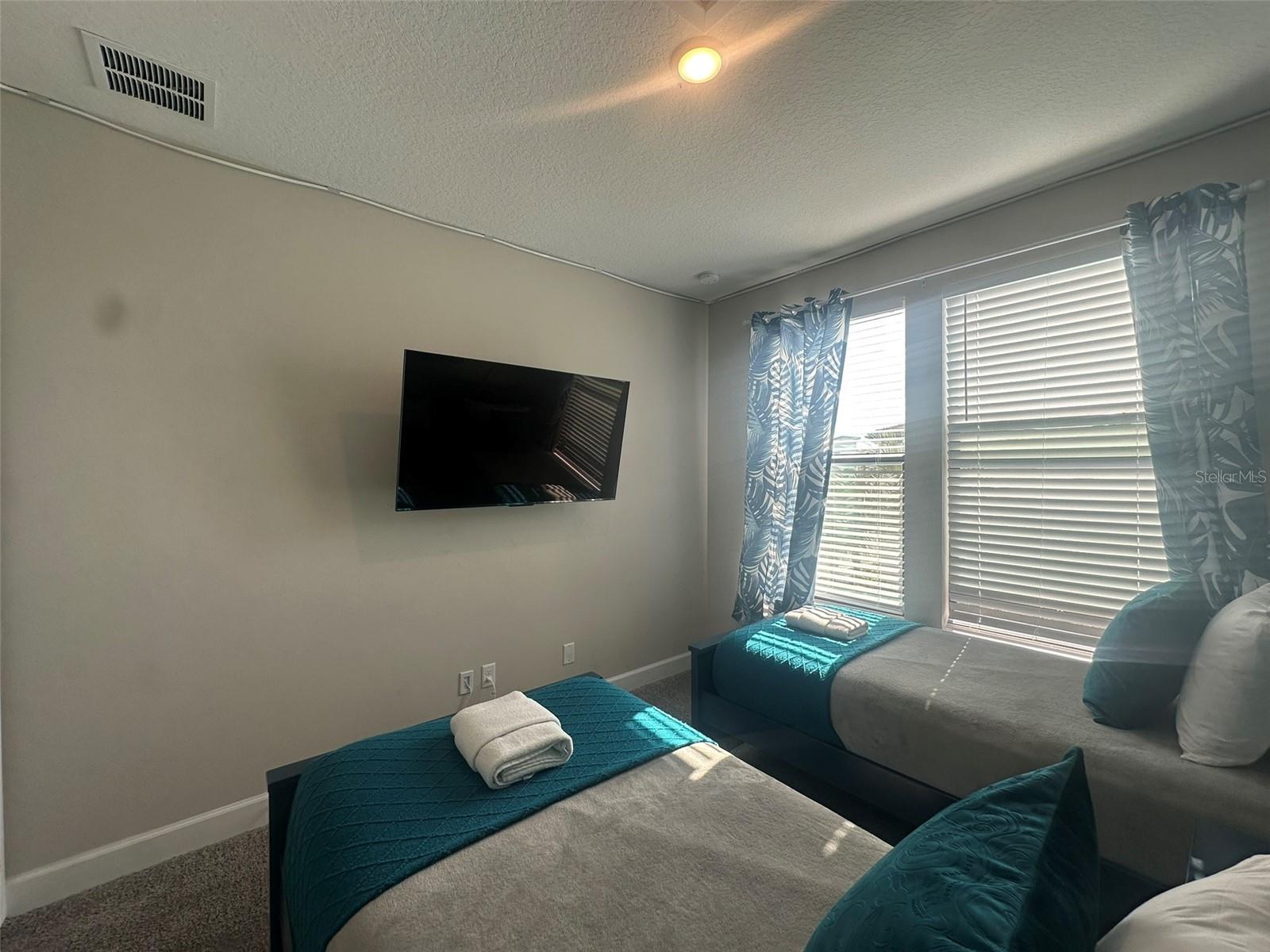 VILLA DOMANI - Residential Lease