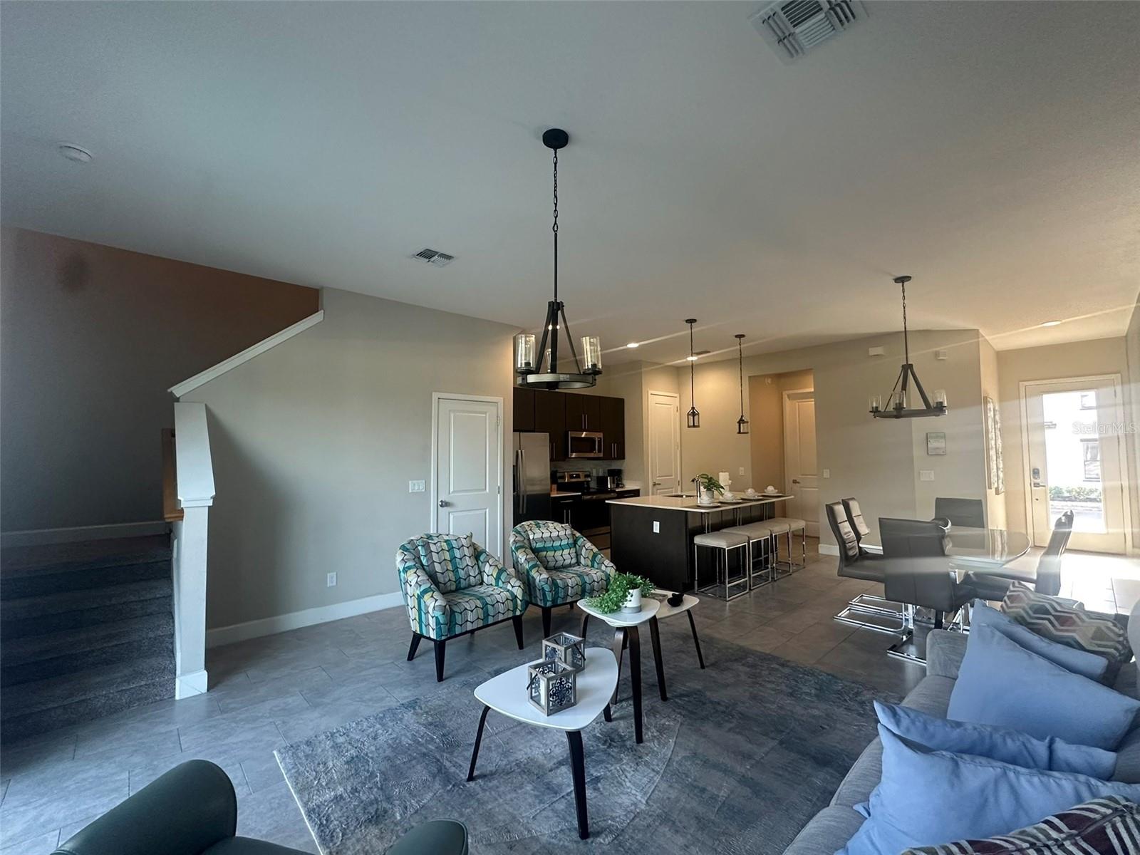 VILLA DOMANI - Residential Lease