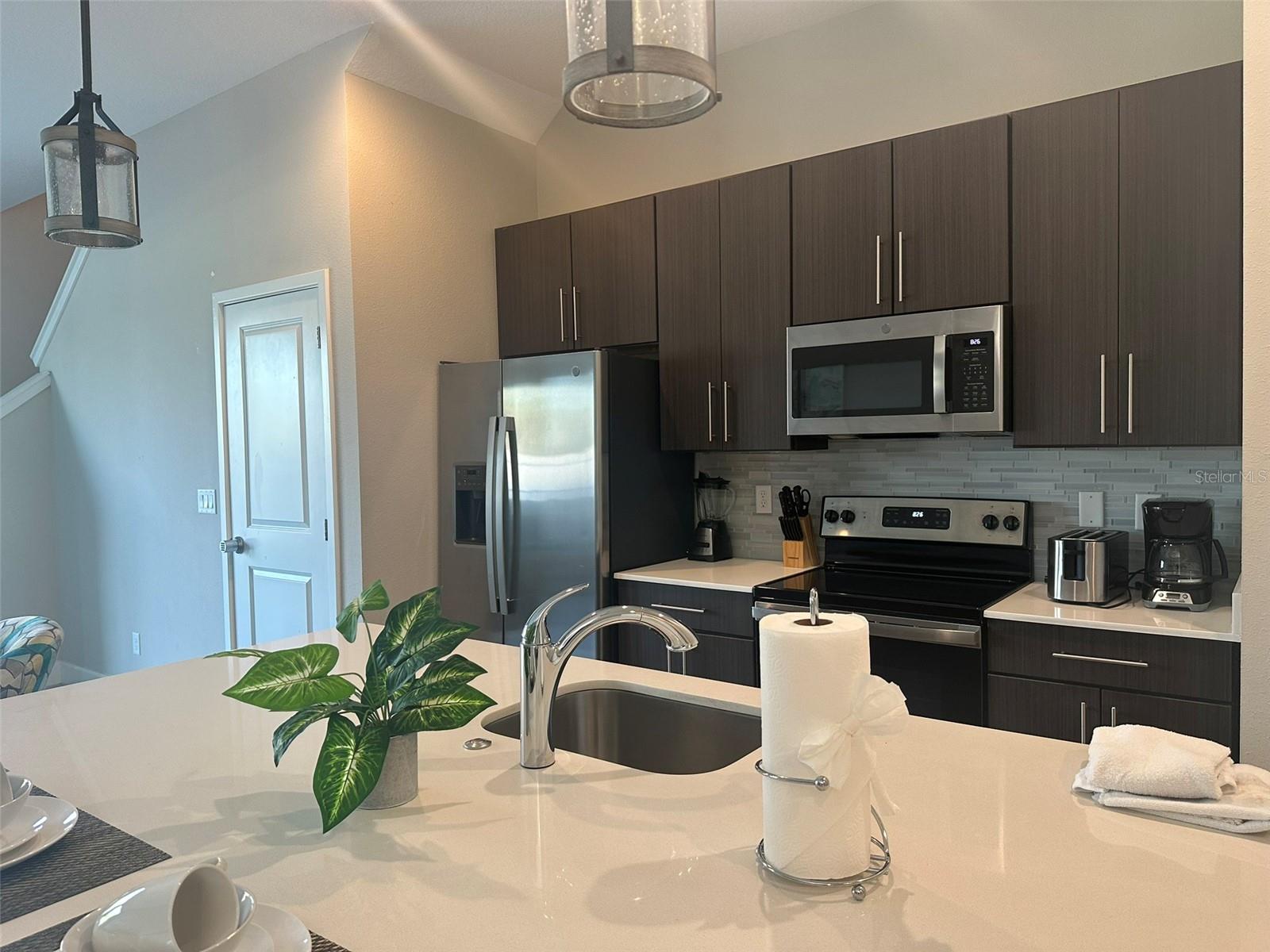 VILLA DOMANI - Residential Lease