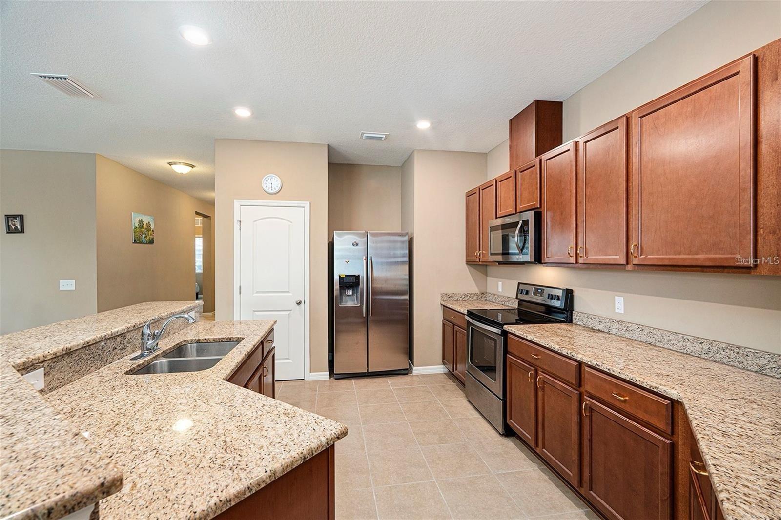 VILLAGES/TRINITY LAKES - Residential