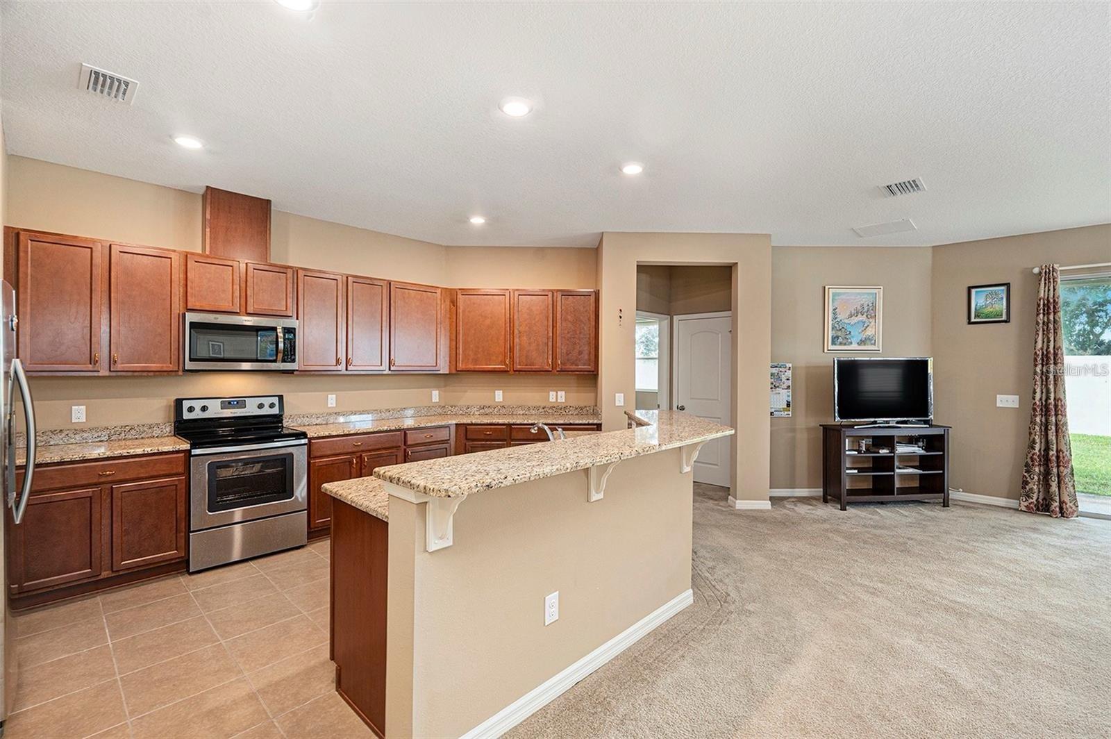 VILLAGES/TRINITY LAKES - Residential