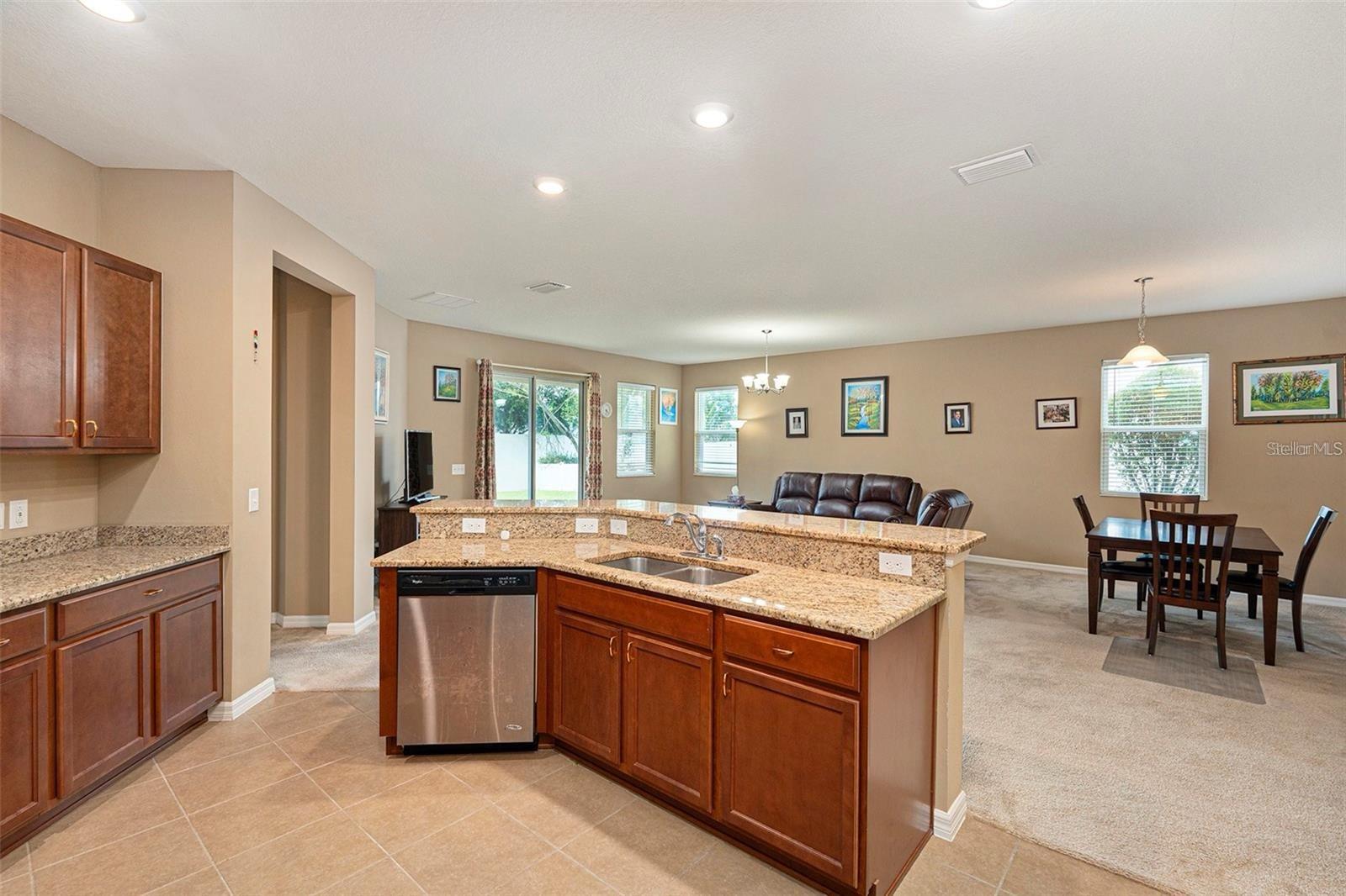 VILLAGES/TRINITY LAKES - Residential