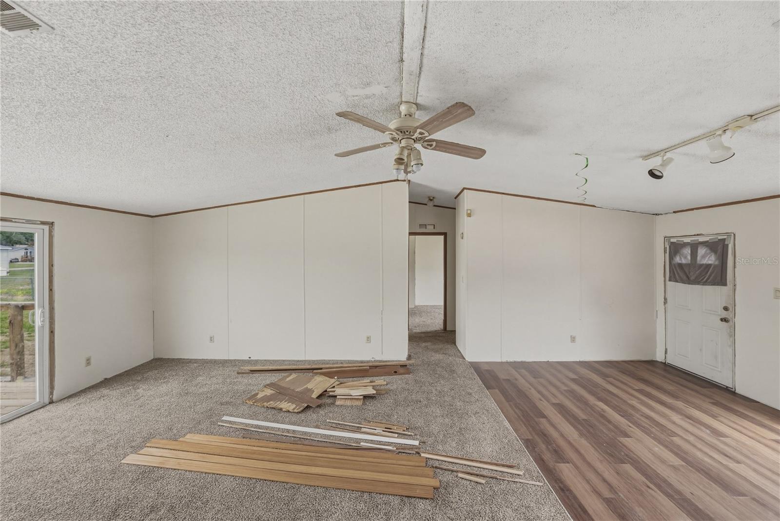 PIONEER TRAILS PH 02 - Residential