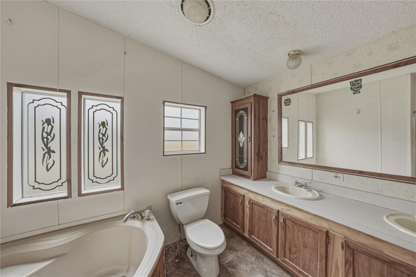 PIONEER TRAILS PH 02 - Residential