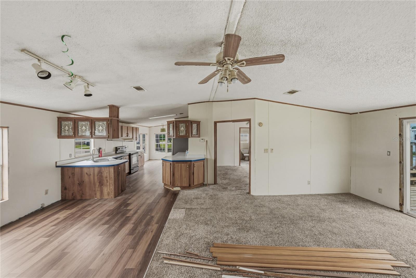 PIONEER TRAILS PH 02 - Residential