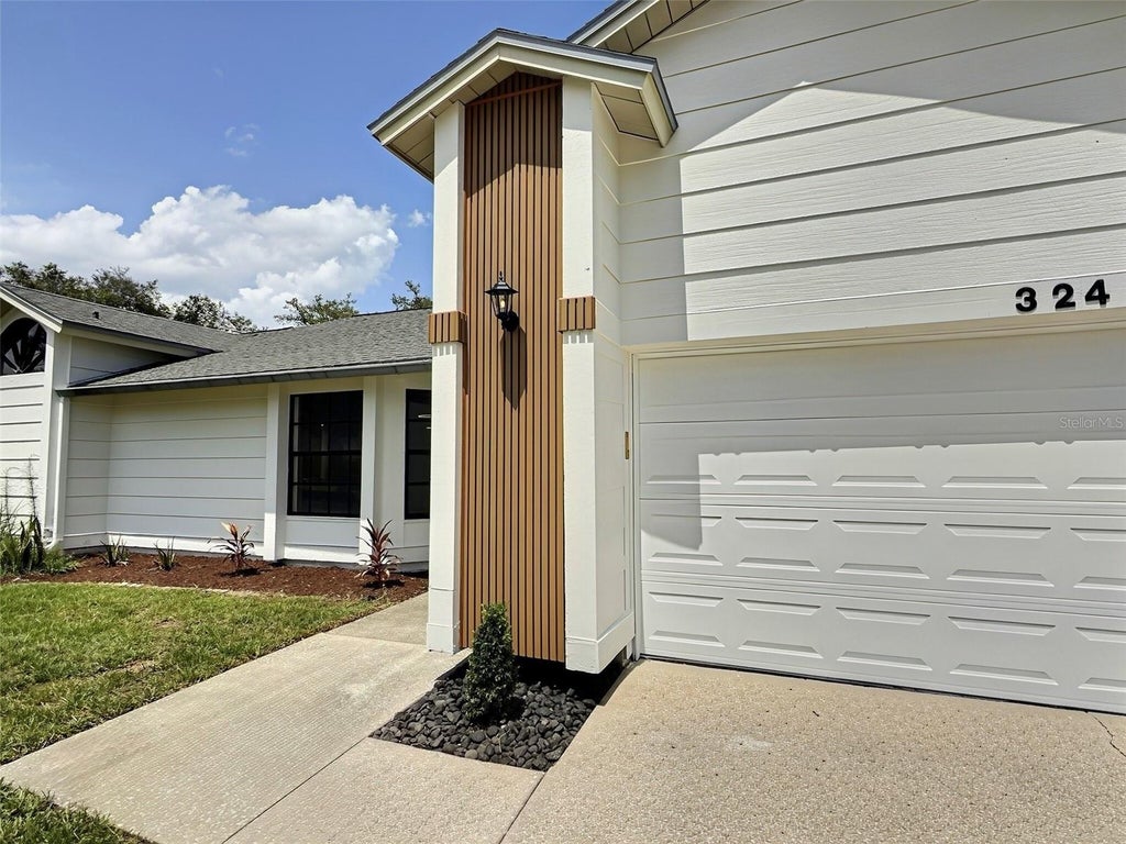 Photo of 324 Ringwood Circle, Winter Springs, FL 32708 (MLS # O6425839)