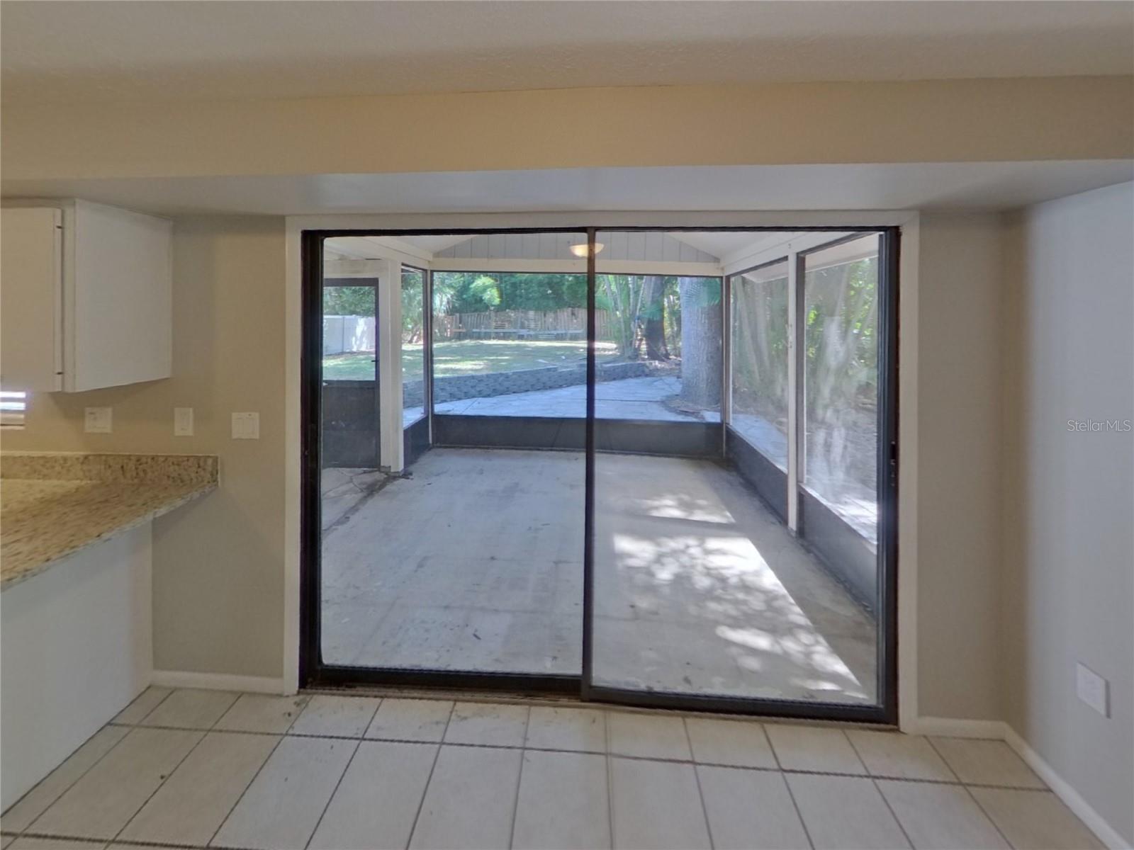 CASA DI AMICI PH II - Residential Lease