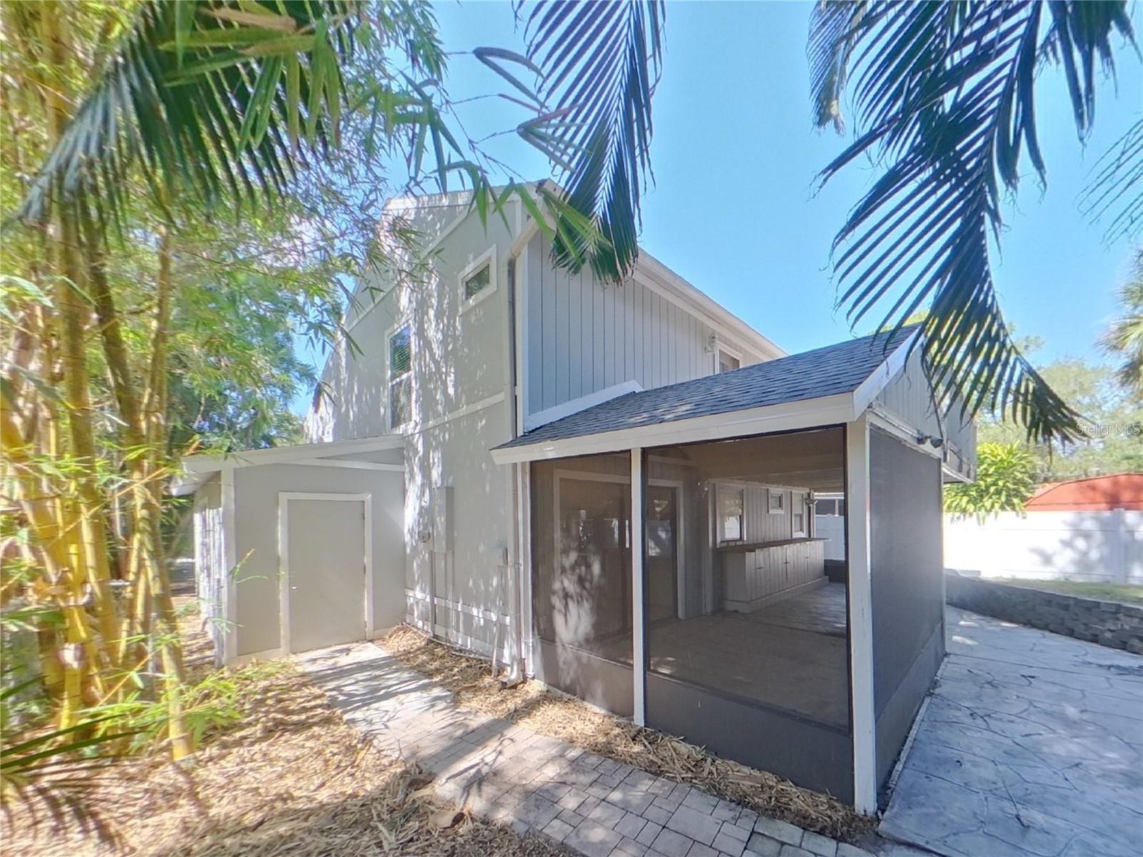 CASA DI AMICI PH II - Residential Lease