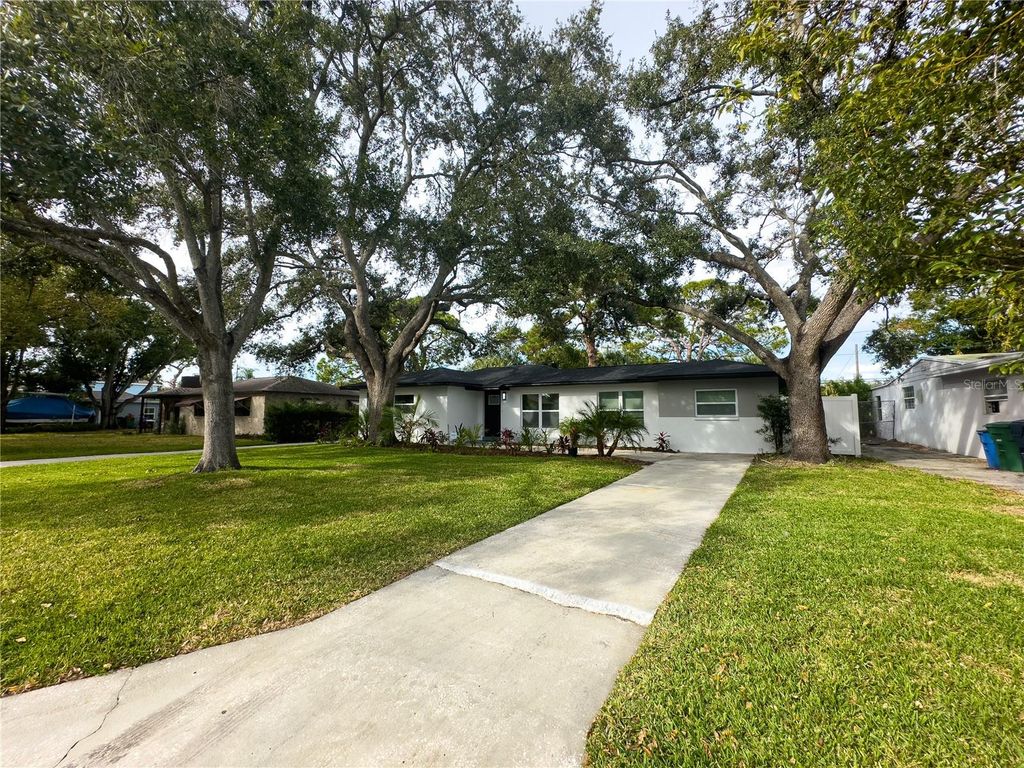 Photo of 4105 W Knights Avenue, Tampa, FL 33611 (MLS # TB8457436)