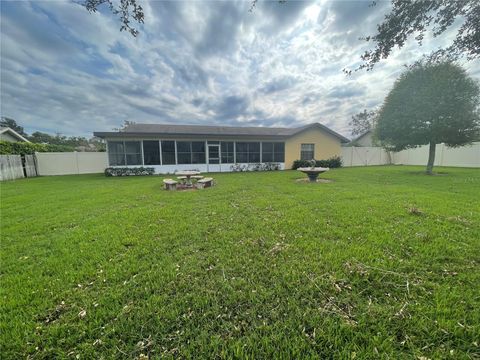 A home in VALRICO