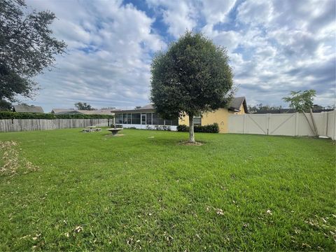 A home in VALRICO