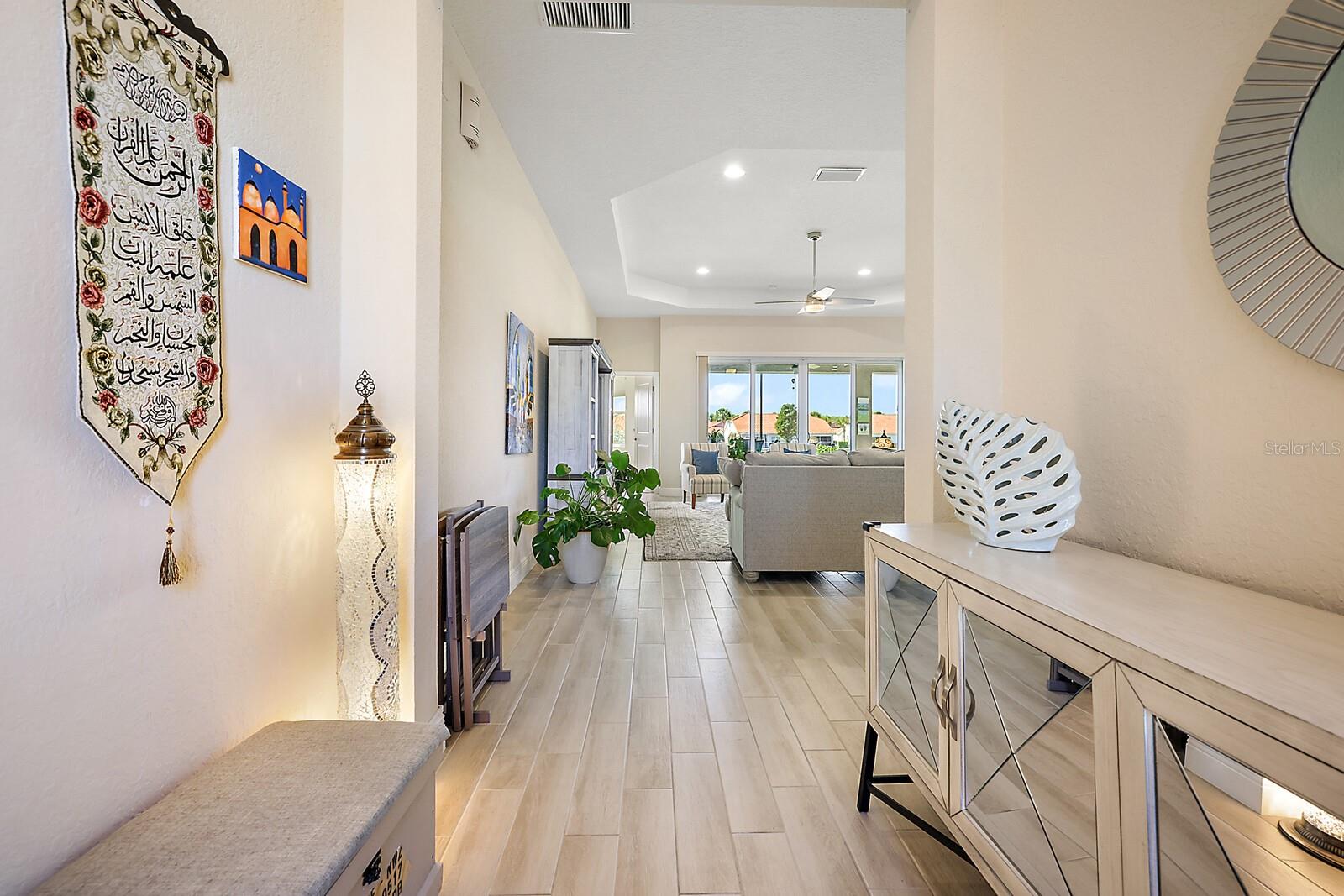 ENCLAVE/LAKESIDE LNDG - Residential