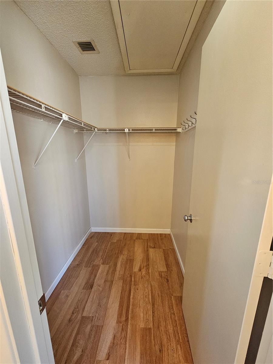 PINE RUN II - Residential Lease