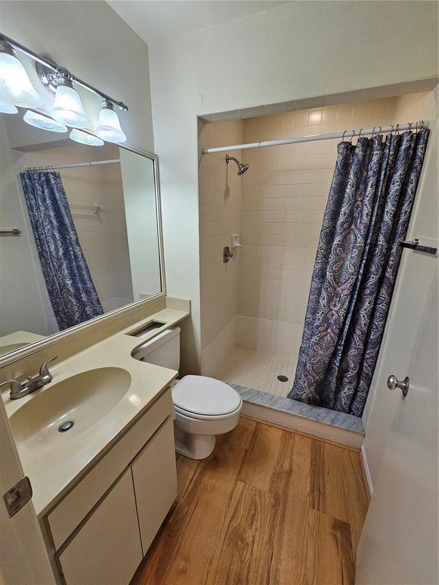 PINE RUN II - Residential Lease