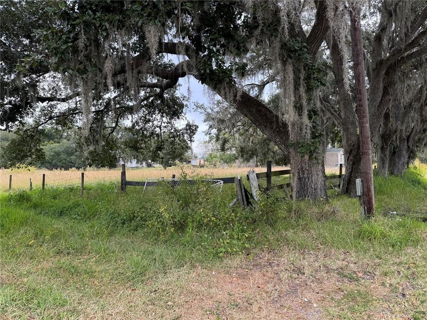 BEAUTIFUL PROPERTY, 5.99 ACRES WITH A SMALL CREEK IN THE BACK OF THE PROPERTY. PLENTY OF ROOM TO BUILD YOUR DREAM HOME AND STILL HAVE SPACE FOR YOUR ANIMALS AND TOYS. LOCATED MINUTES FROM COUNTY LINE RD. FOR EASY ACCESS TO TAMPA, ORLANDO & BRANDON.