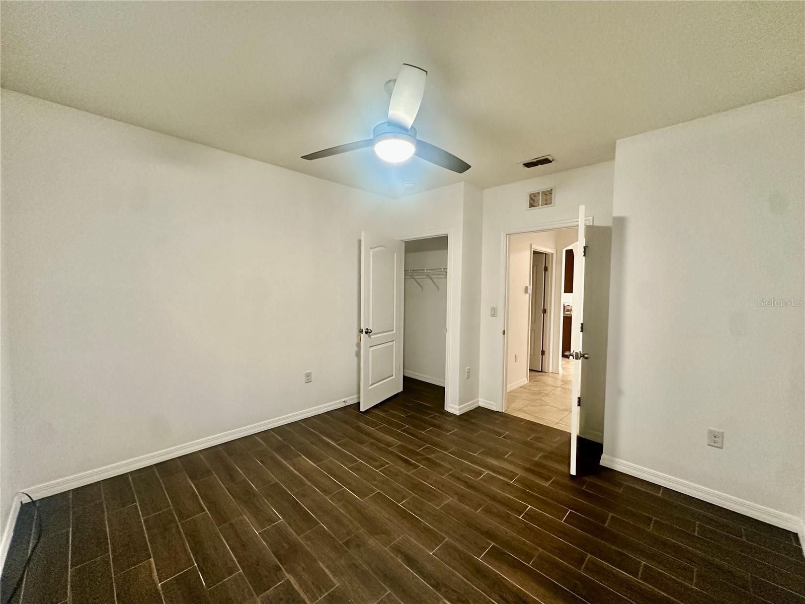 COVENTRY COVE PH II - Residential Lease