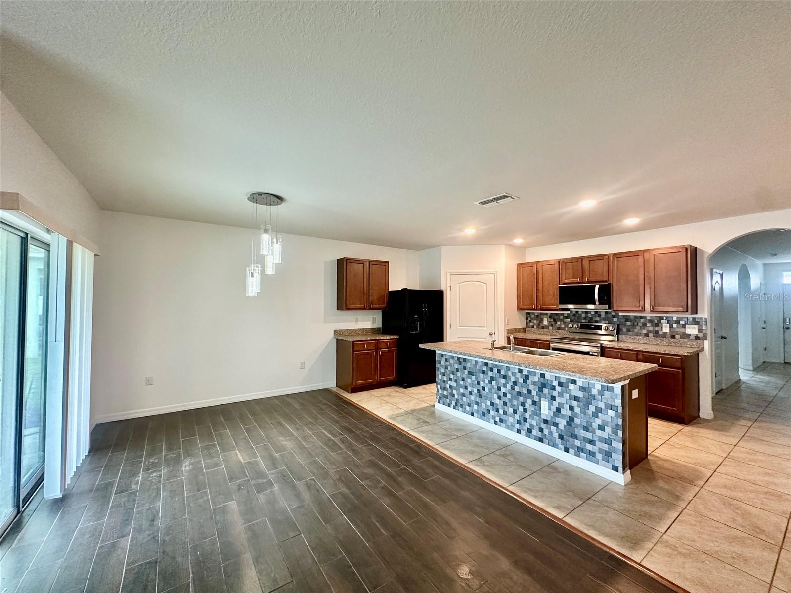 COVENTRY COVE PH II - Residential Lease