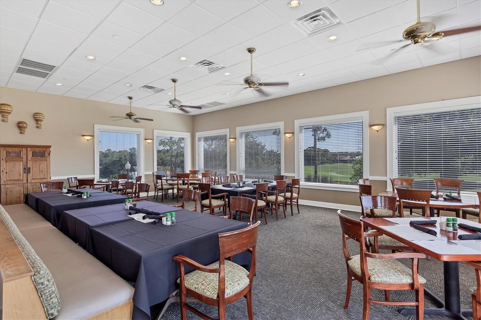PELICAN POINTE GOLF & COUNTRY CLUB - Residential