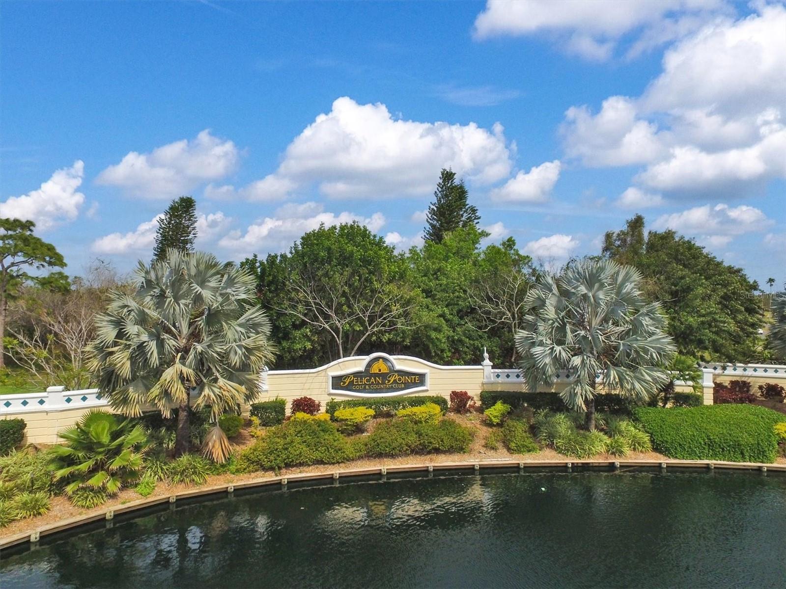PELICAN POINTE GOLF & COUNTRY CLUB - Residential