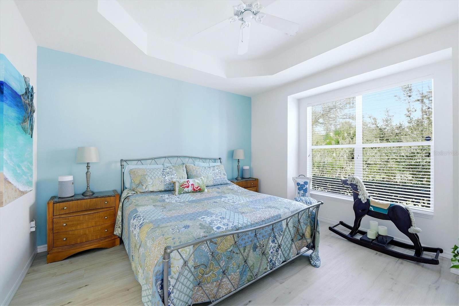 PELICAN POINTE GOLF & COUNTRY CLUB - Residential