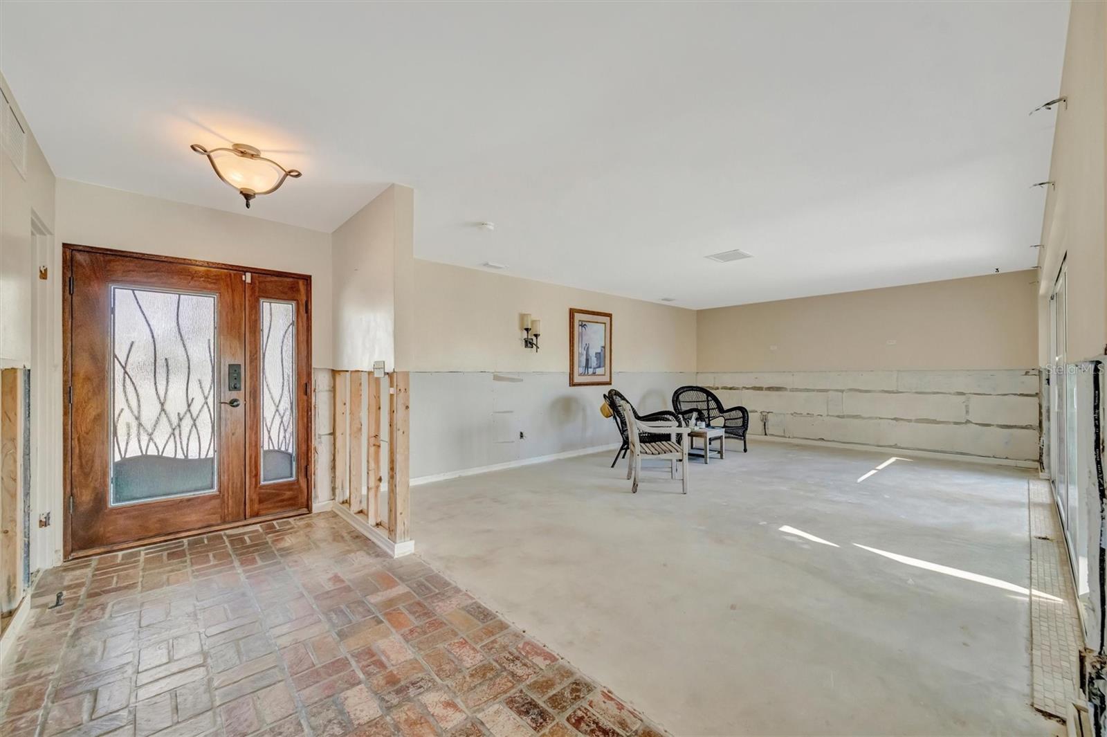 CAPRI ISLE SUB - Residential