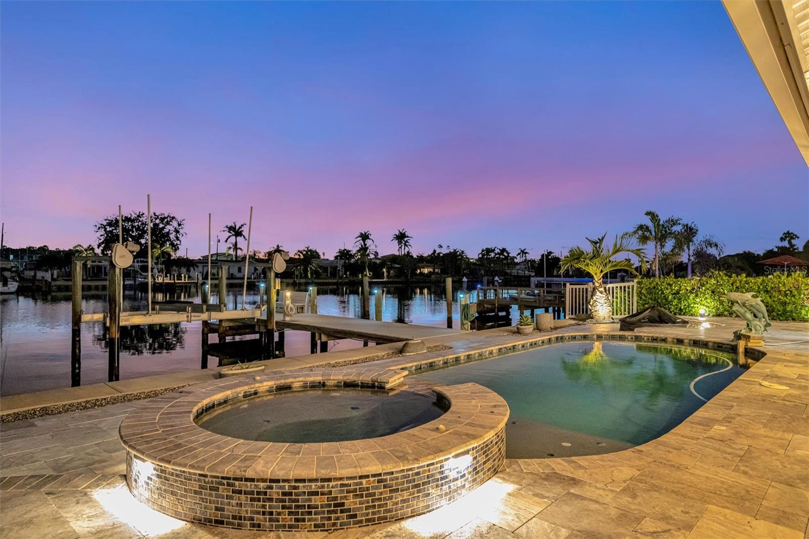 CAPRI ISLE SUB - Residential