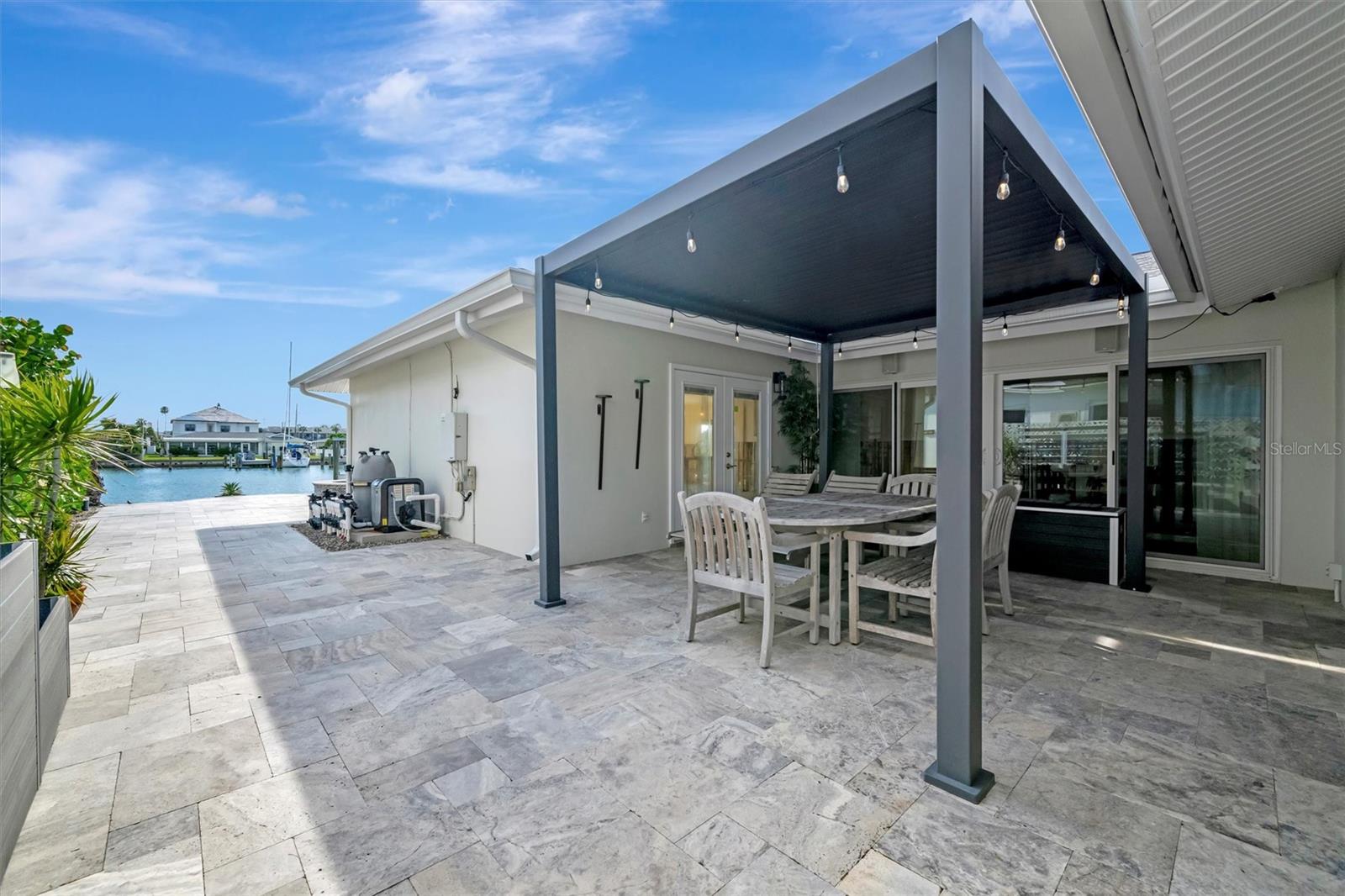 CAPRI ISLE SUB - Residential