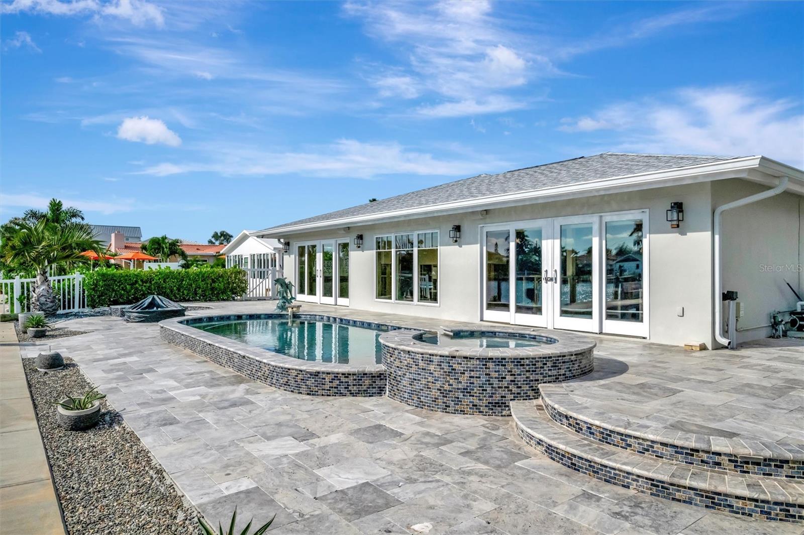 CAPRI ISLE SUB - Residential