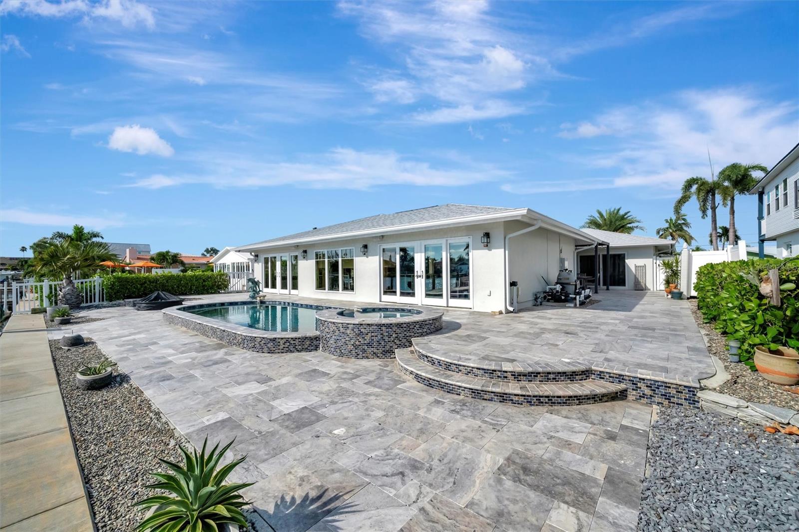 CAPRI ISLE SUB - Residential
