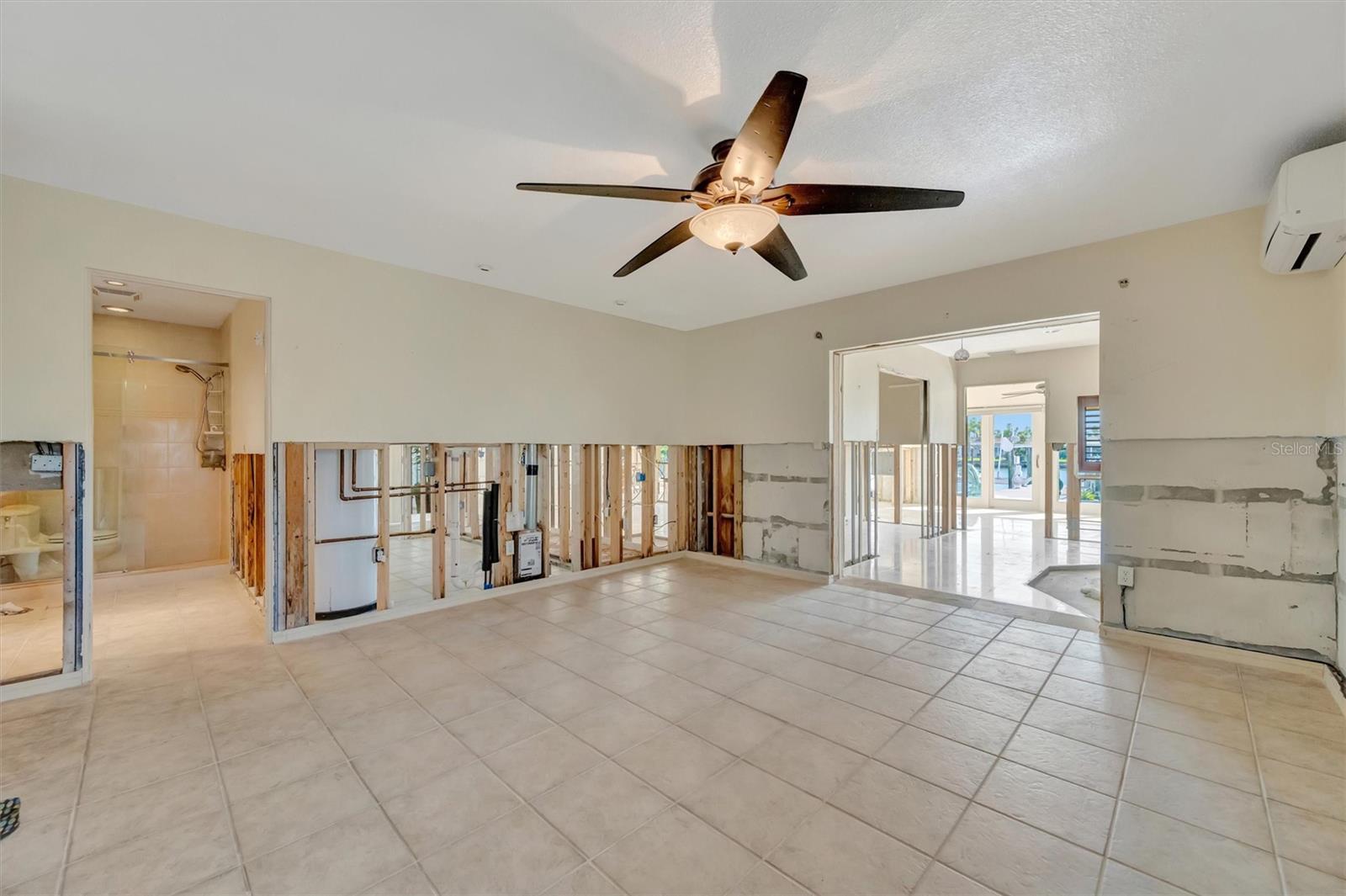 CAPRI ISLE SUB - Residential