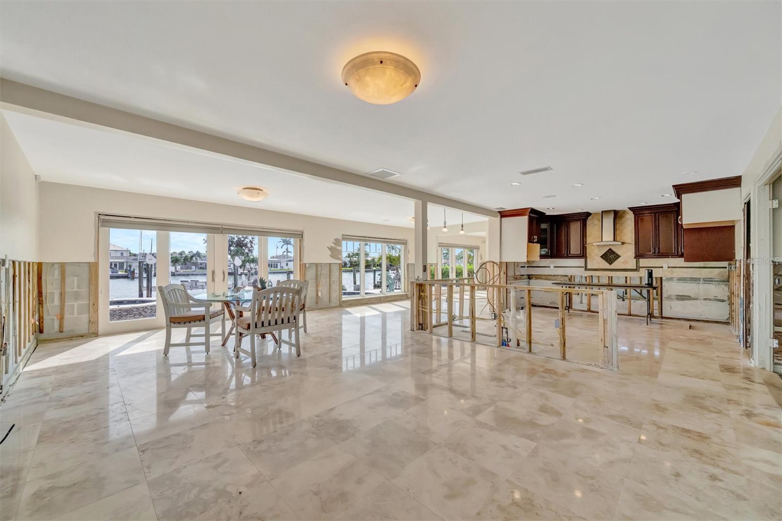 CAPRI ISLE SUB - Residential