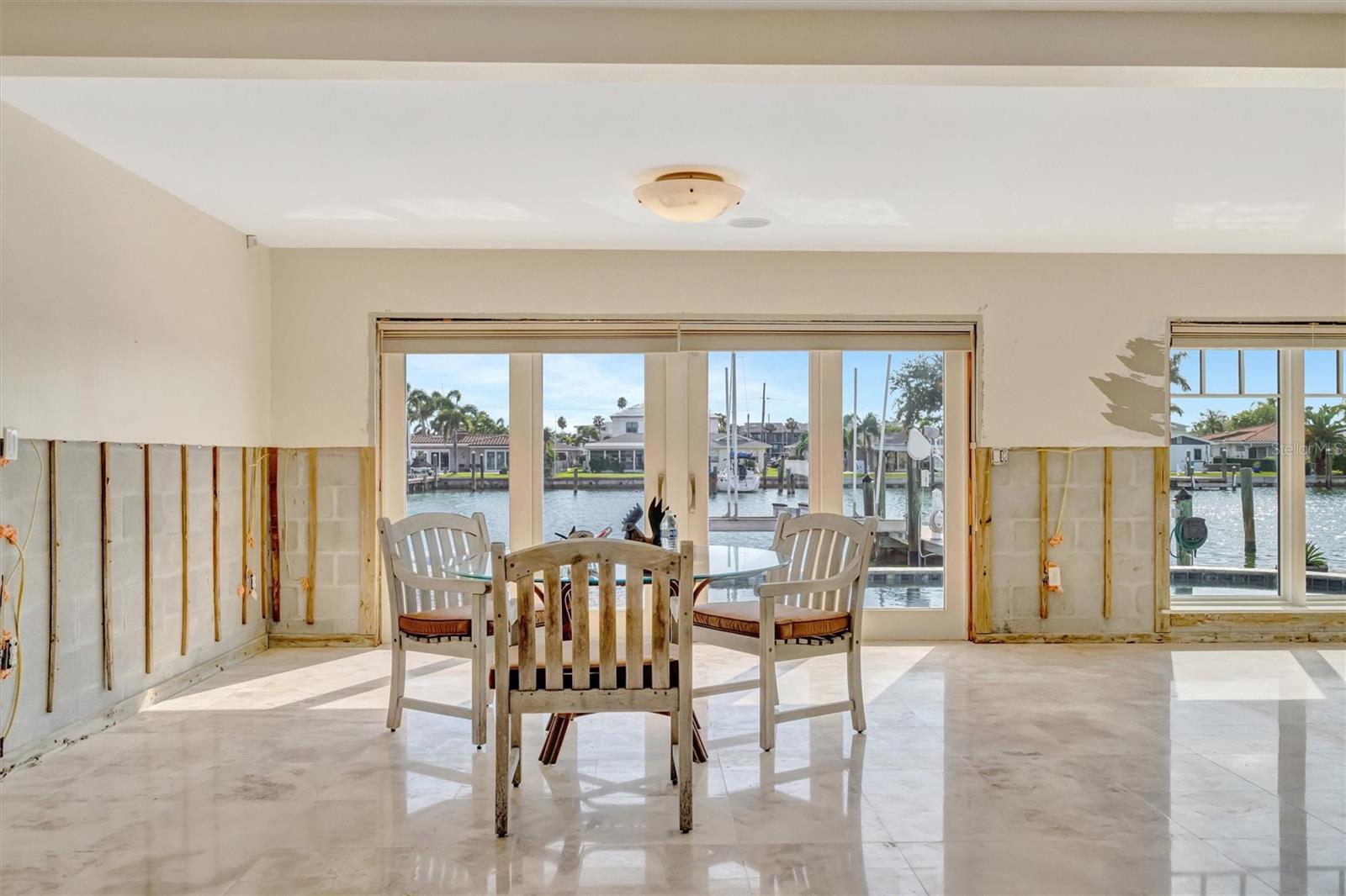 CAPRI ISLE SUB - Residential