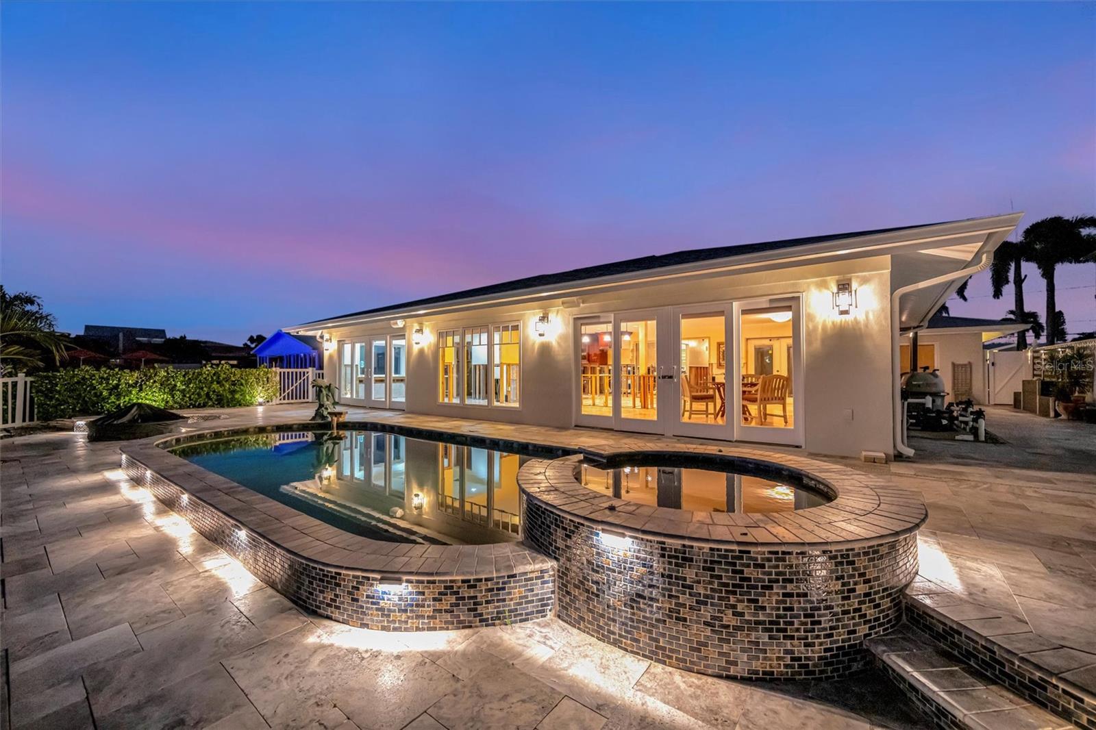CAPRI ISLE SUB - Residential