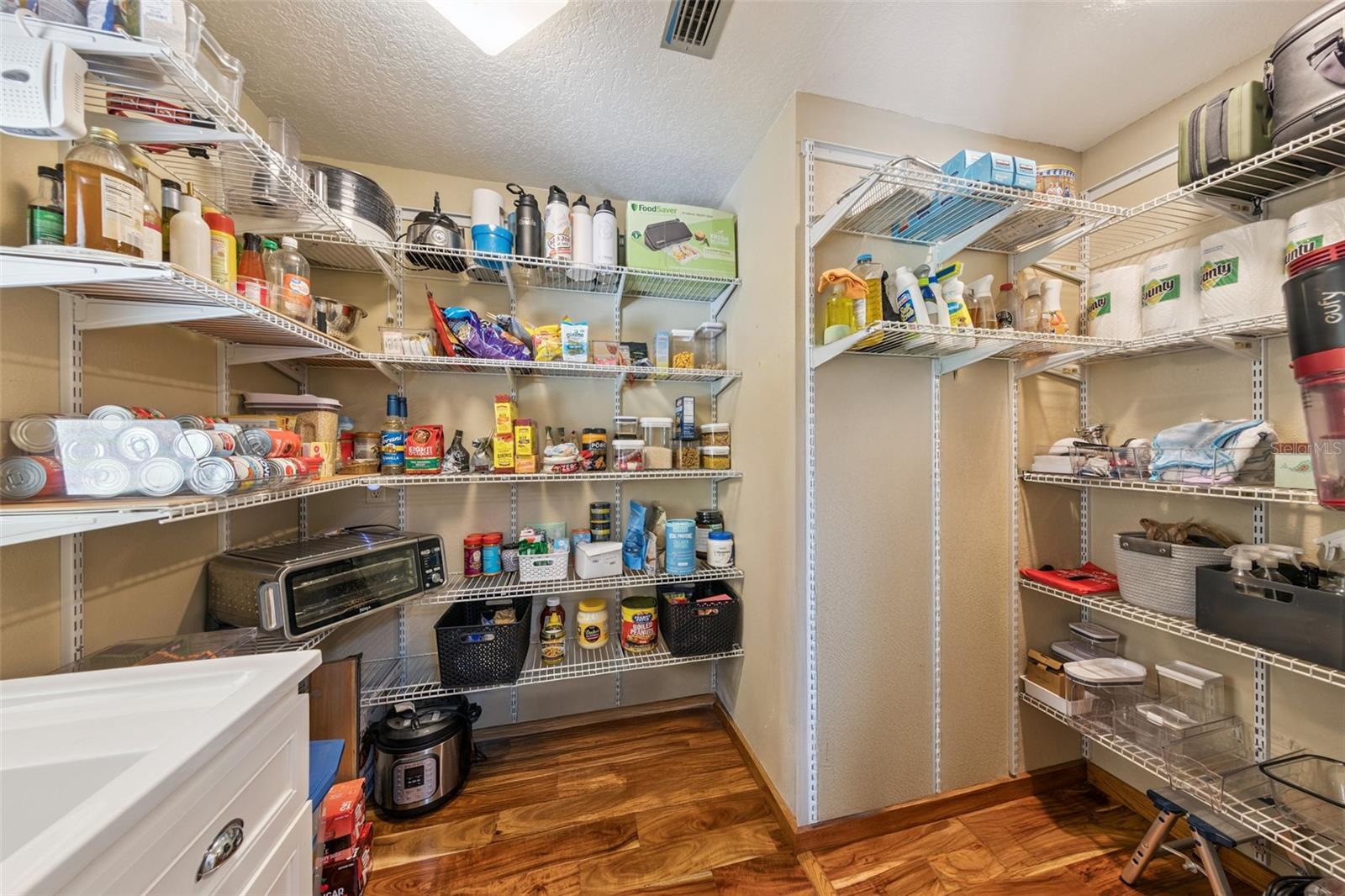 NO SUBDIVISION - Residential