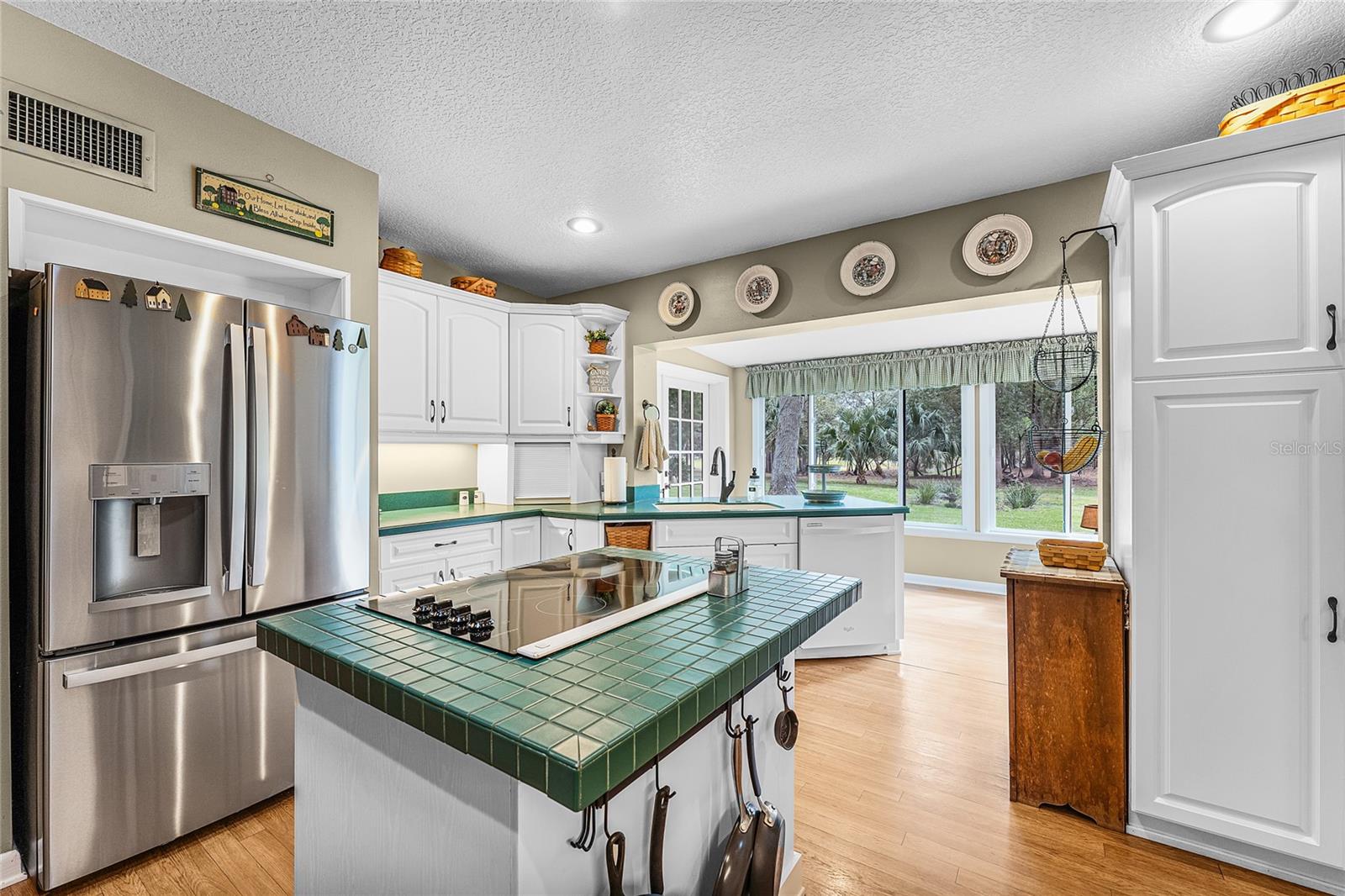 NO SUBDIVISION - Residential