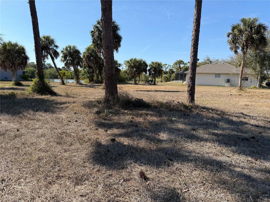 Photo of 2 Pine Valley Ct, Rotonda West, FL 33947 (MLS # D6146222)