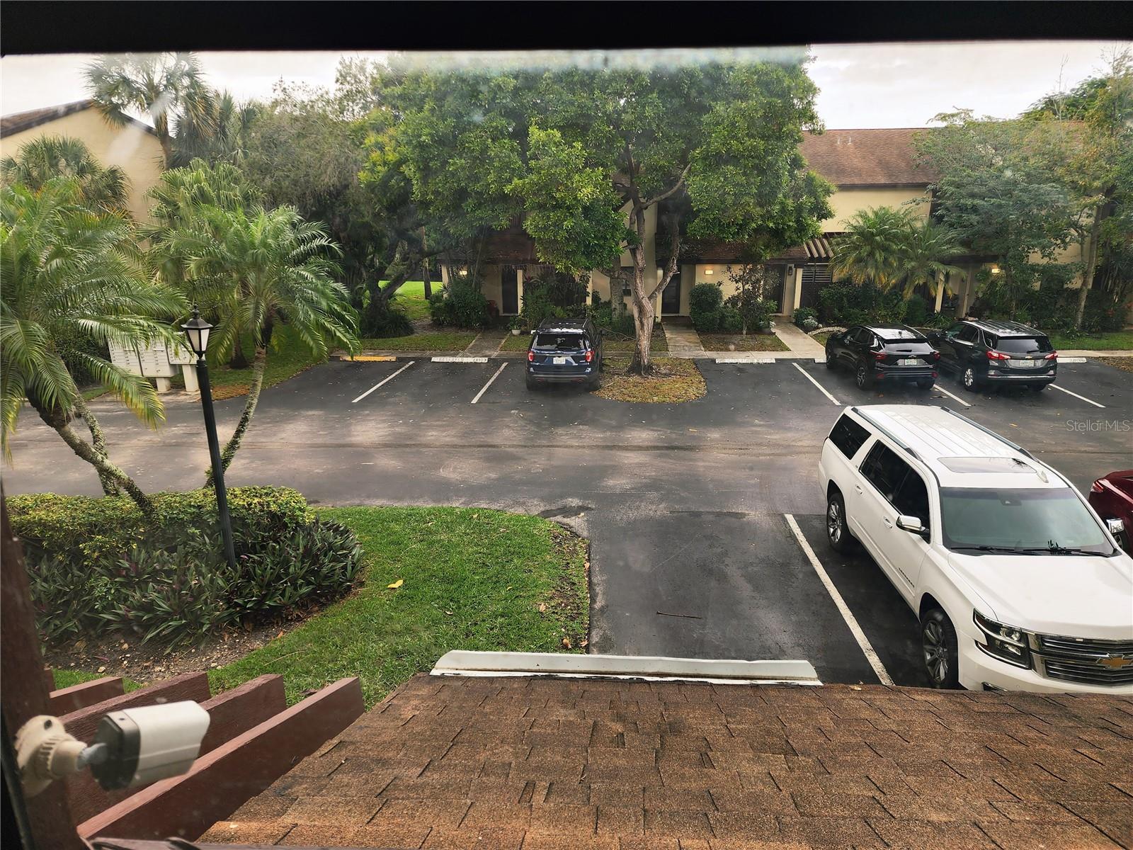 3801 CARAMBOLA CIRCLE N 2802