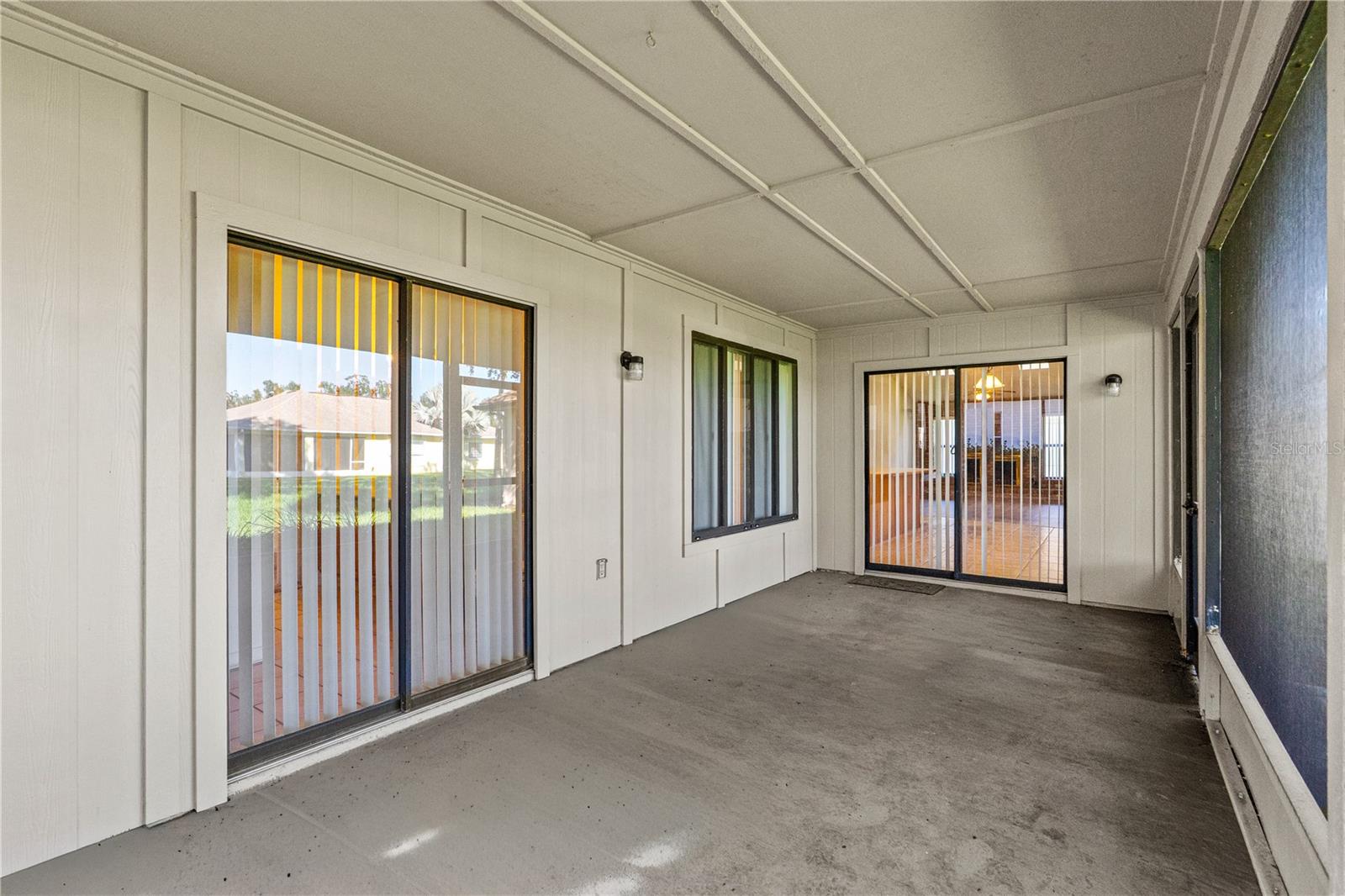 BRYAN CAVE ESTATES - Residential