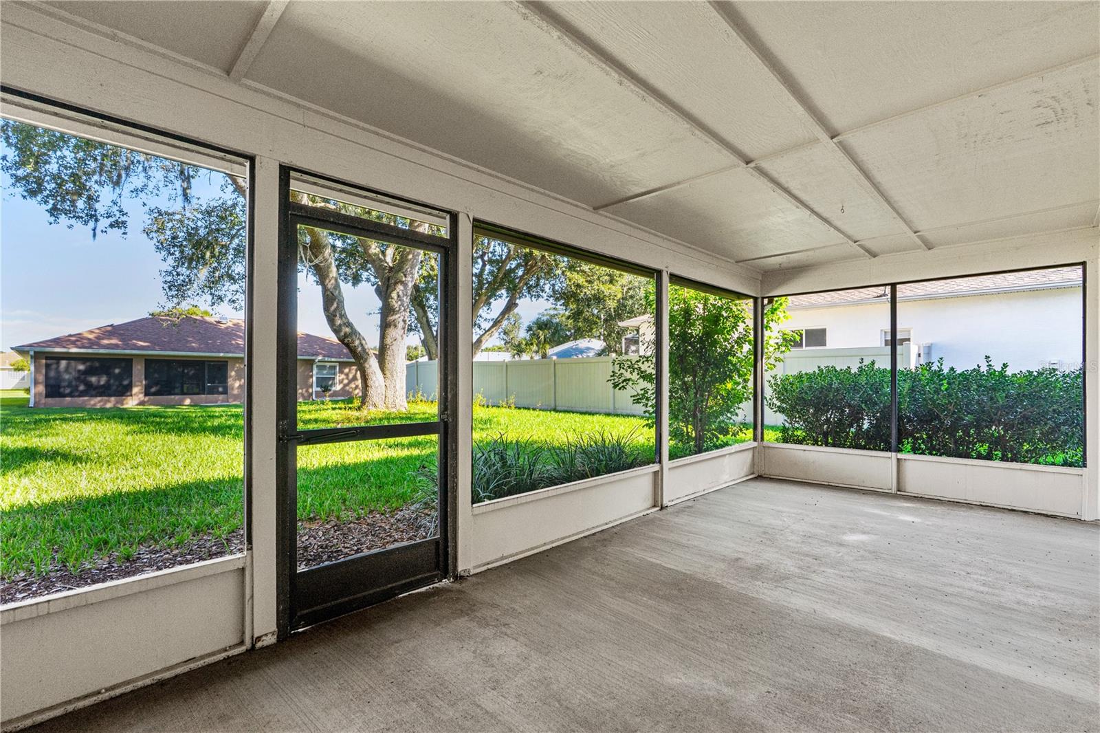 BRYAN CAVE ESTATES - Residential