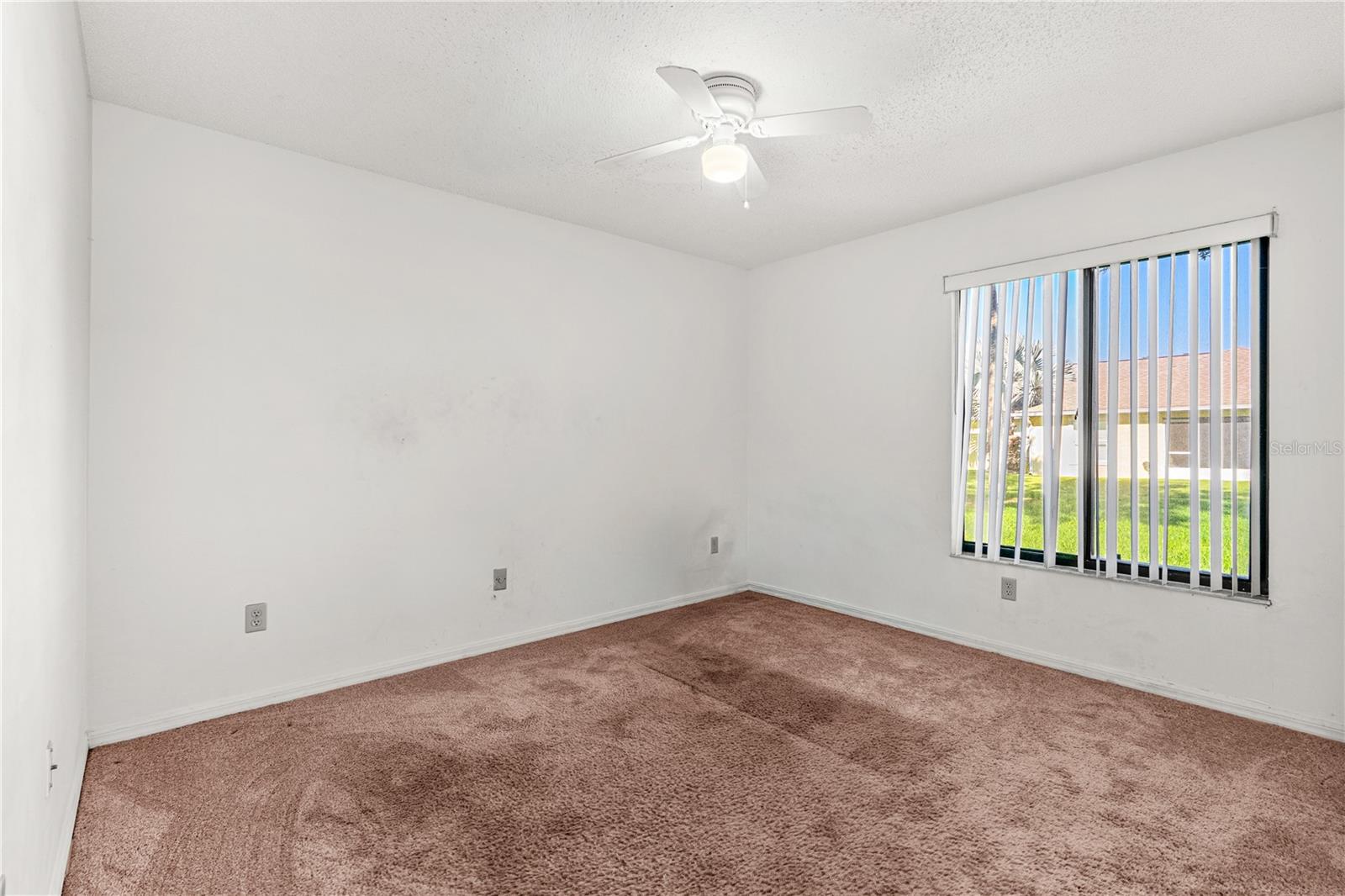 BRYAN CAVE ESTATES - Residential