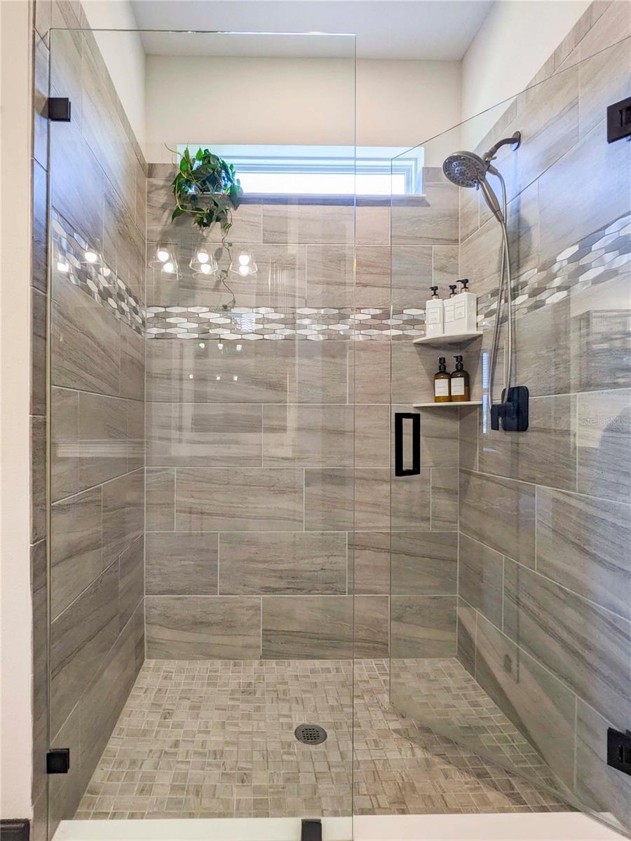 SAVANNA AT LAKEWOOD RANCH PH III 3ABD - Residential